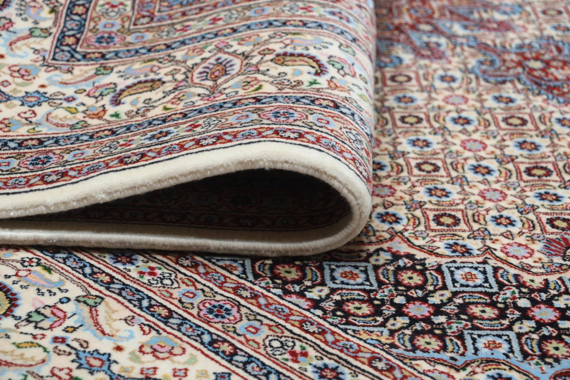 Hand-Knotted Wool Moud Persian Rug, 170 × 244 cm