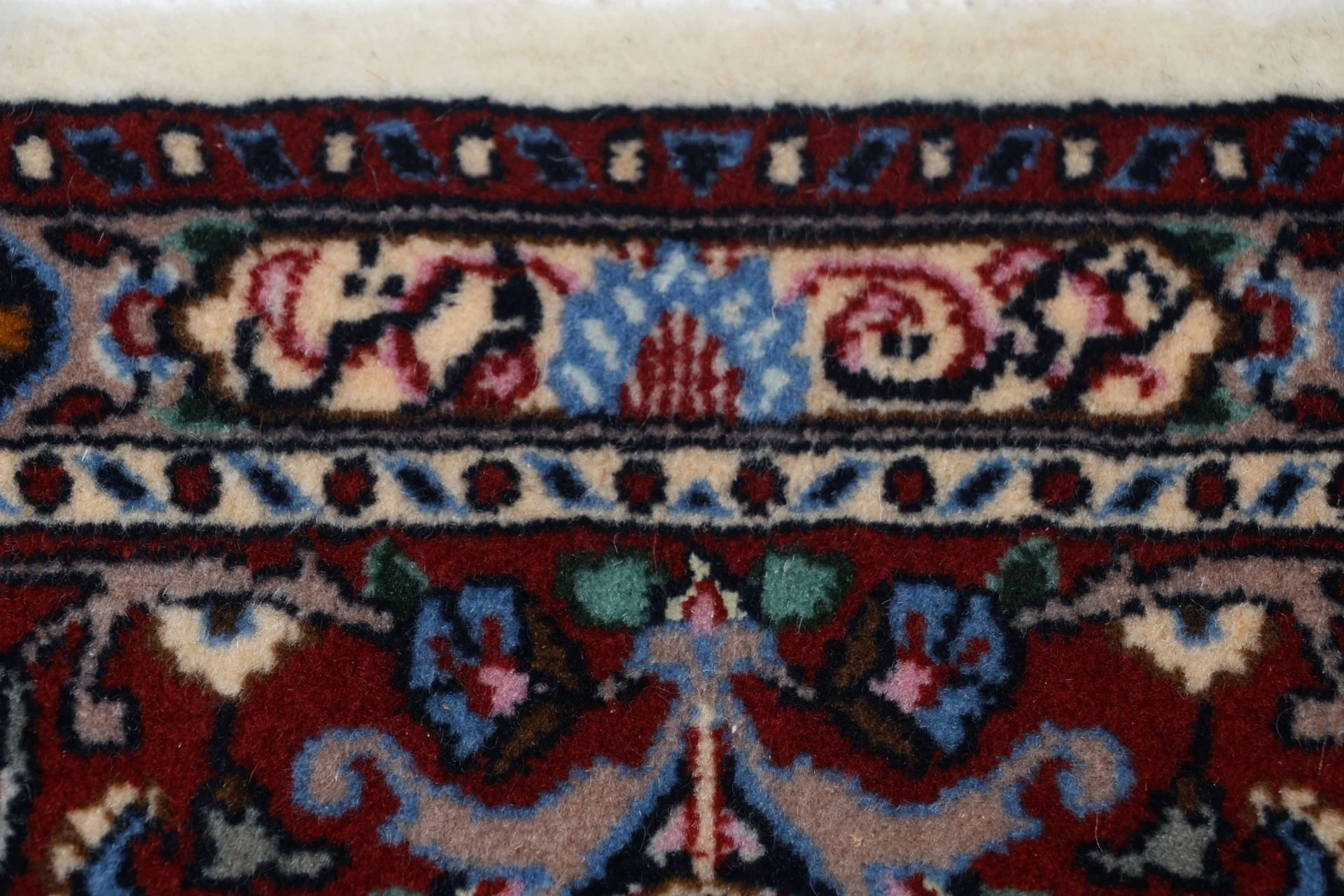 perserteppich-moud-167-x-235-cm-schurwolle-und-seide-handgeknupft-33 Moud Persian Rug 167 × 235 cm, Wool & Silk, hand-knotted