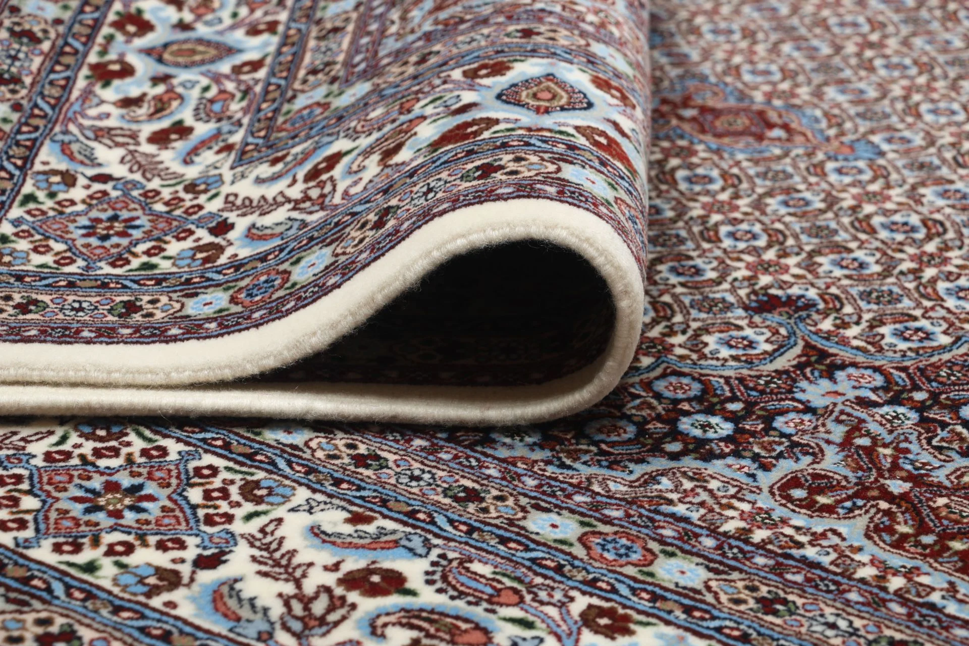 Hand-Knotted Wool Moud Persian Rug, 175 × 247 cm