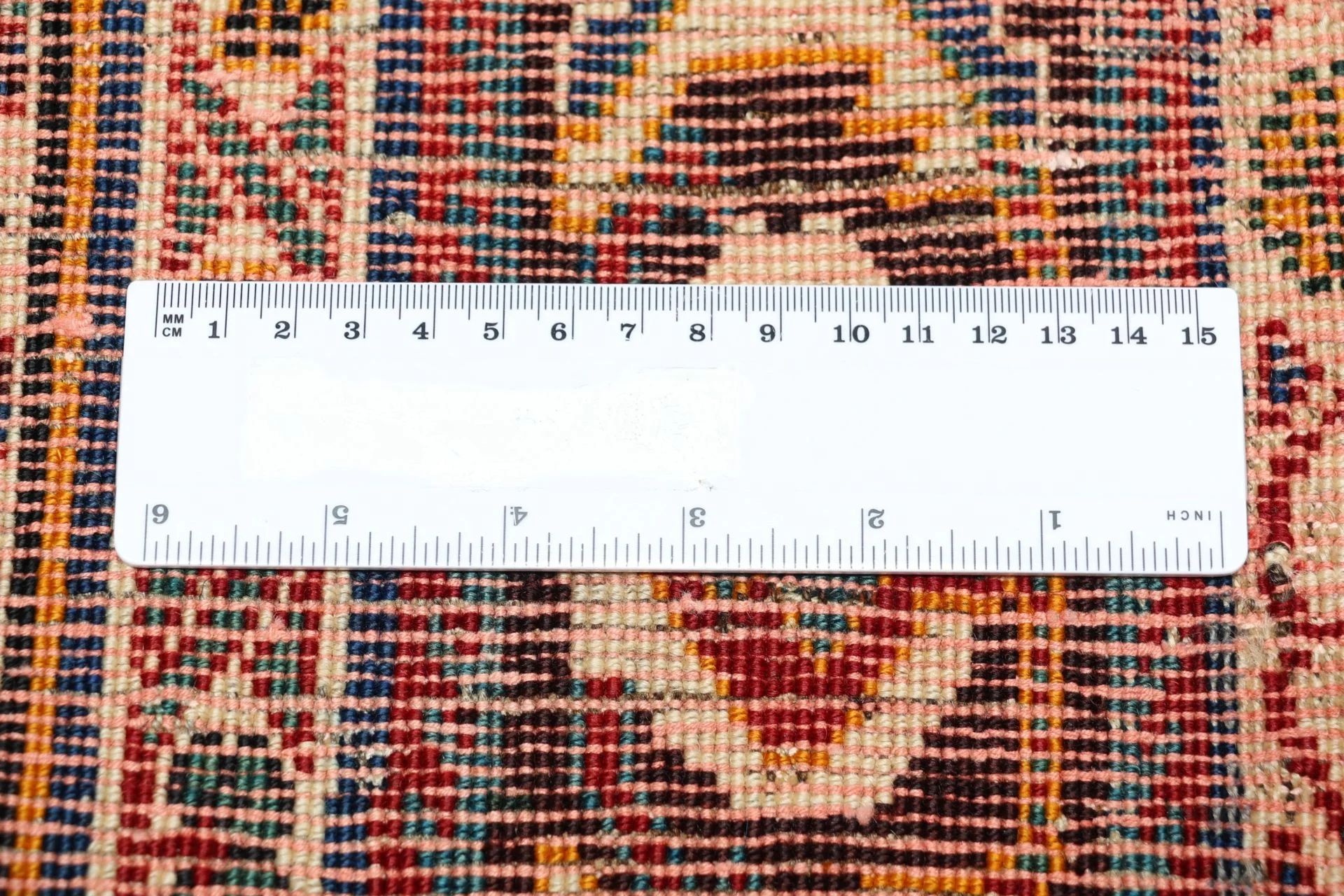 Hand-Knotted Wool Shiraz Persian Rug, 213 × 302 cm