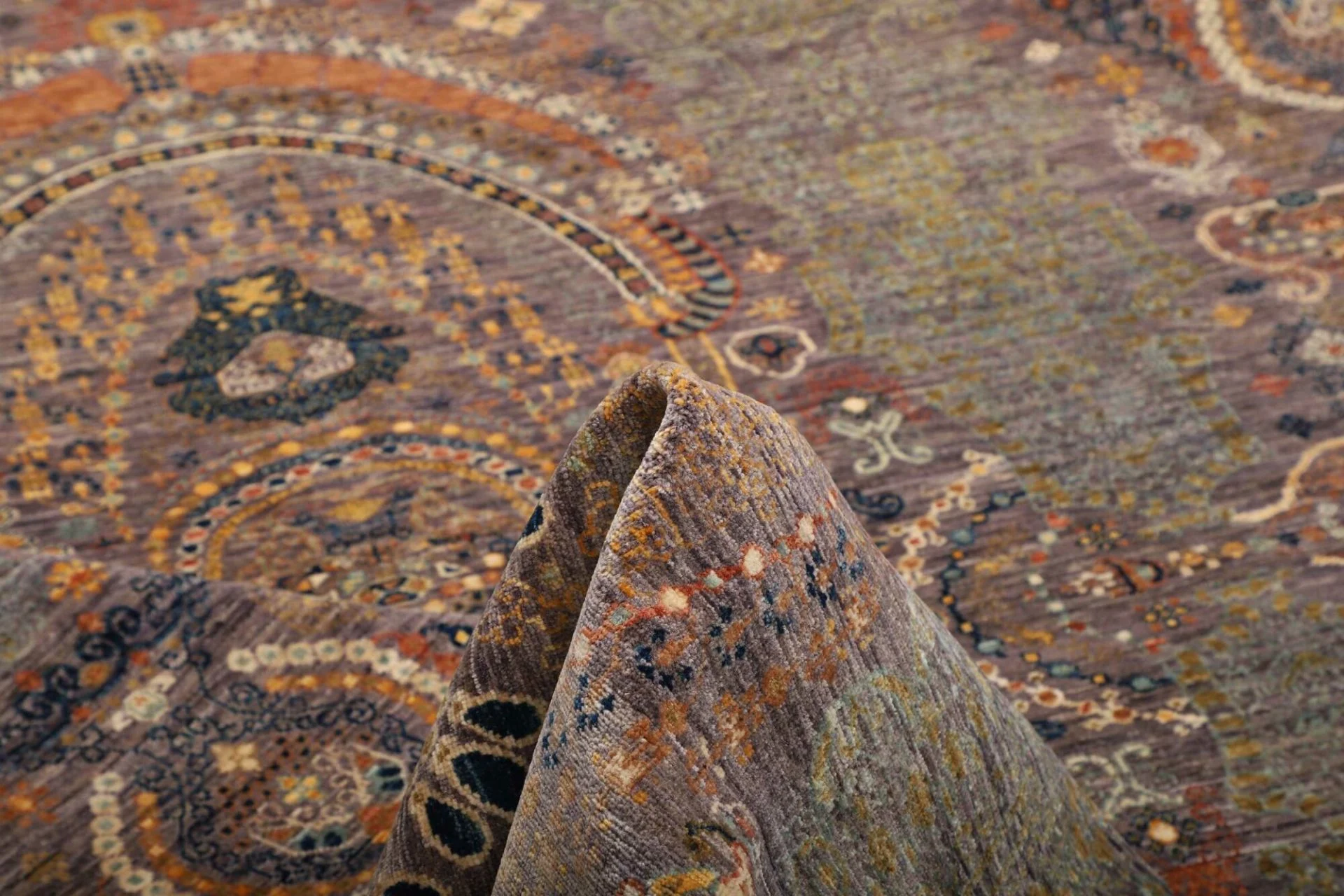 Hand-Knotted Wool Samarkand Pakistani Rug, 248 × 308 cm