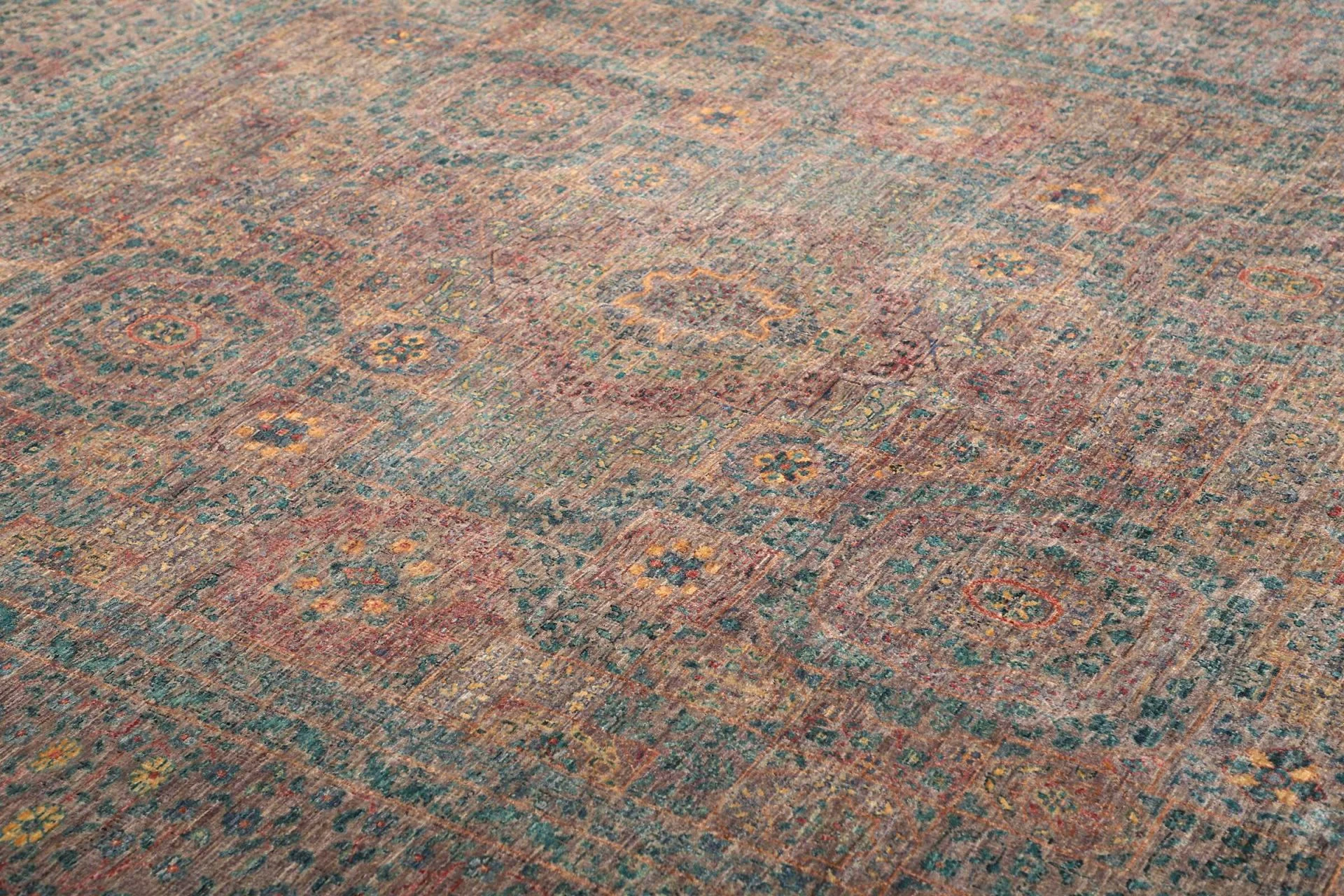 Mamluk Pakistani Rug 255 × 300 cm, Wool, hand-knotted