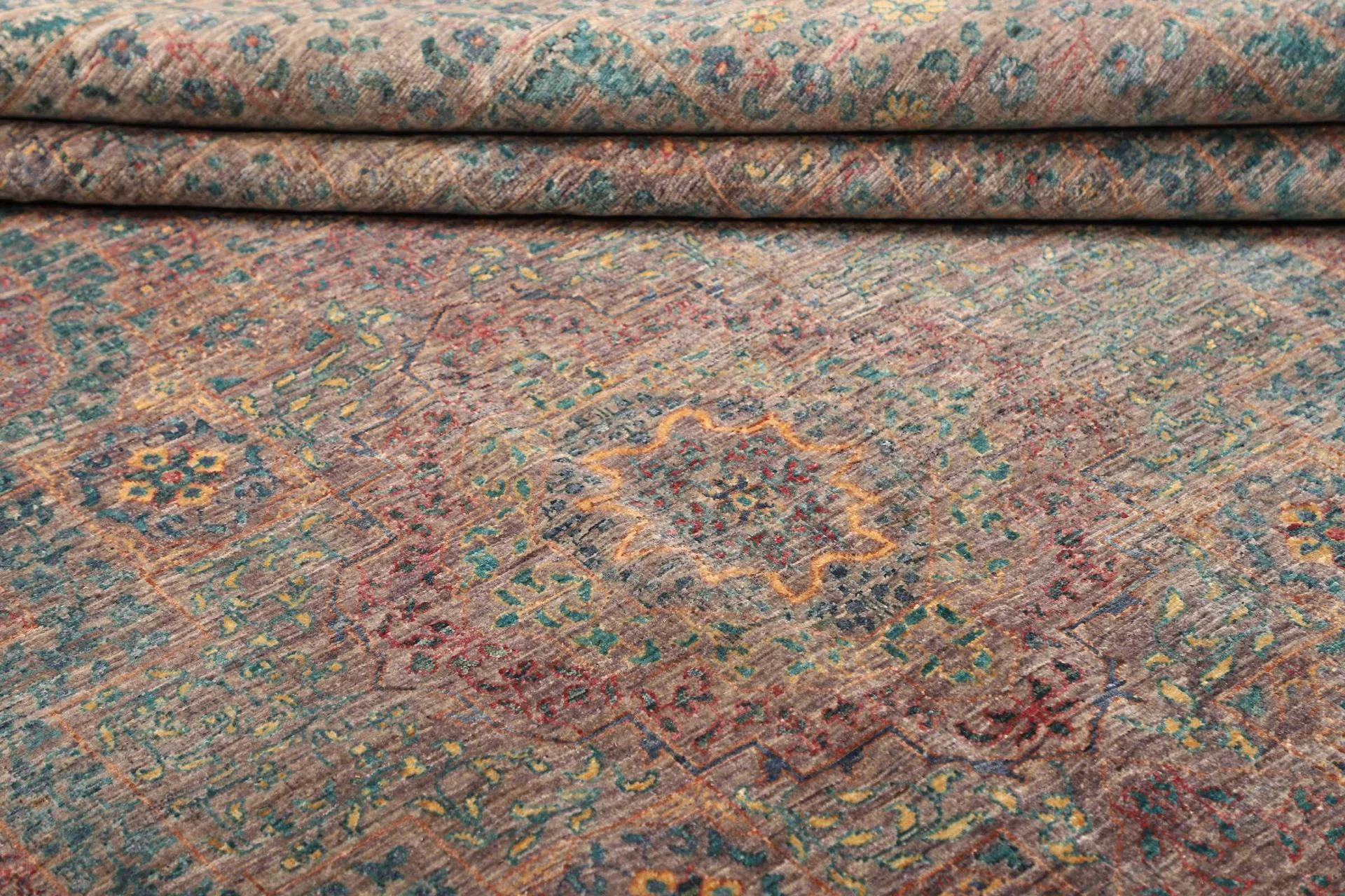 Mamluk Pakistani Rug 255 × 300 cm, Wool, hand-knotted