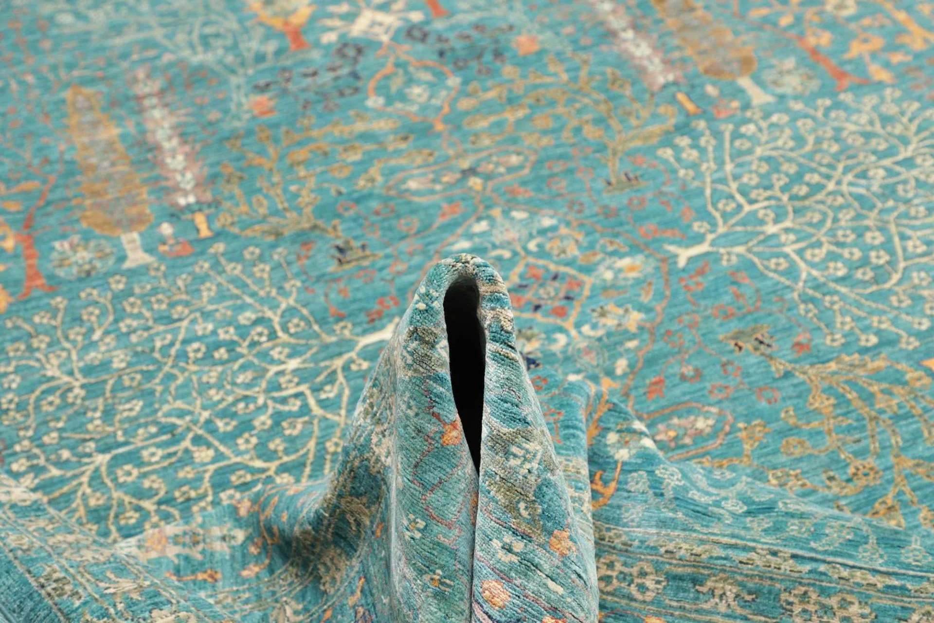 Hand-Knotted Wool Samarkand Pakistani Rug, 248 × 301 cm