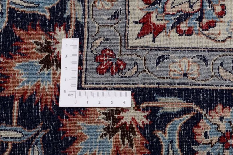 Isfahan Chinese Rug 280 × 377 cm, Wool, hand-knotted