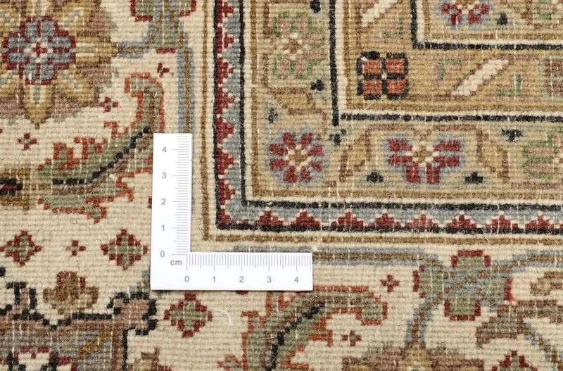 Tabriz Indian Rug 256 × 306 cm, Wool, hand-knotted
