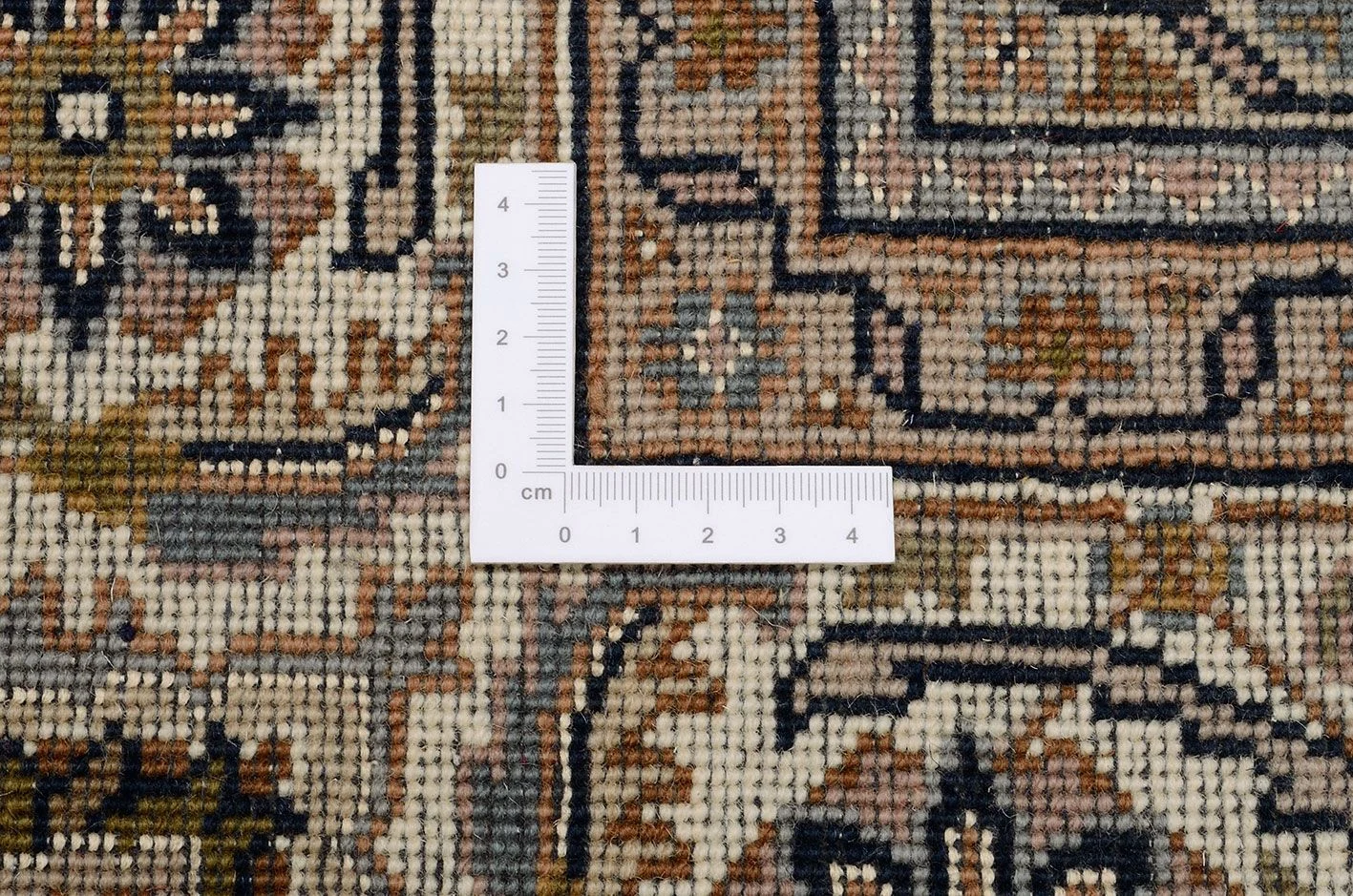 Hand-Knotted Wool Bijar Indian Rug, 202 × 250 cm