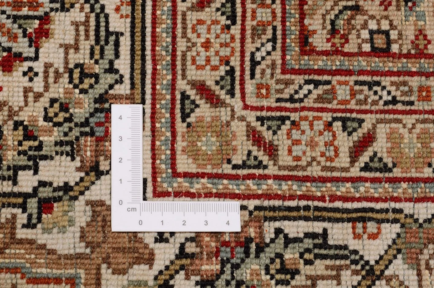 Tabriz Indian Rug 172 × 244 cm, Wool & Silk, hand-knotted
