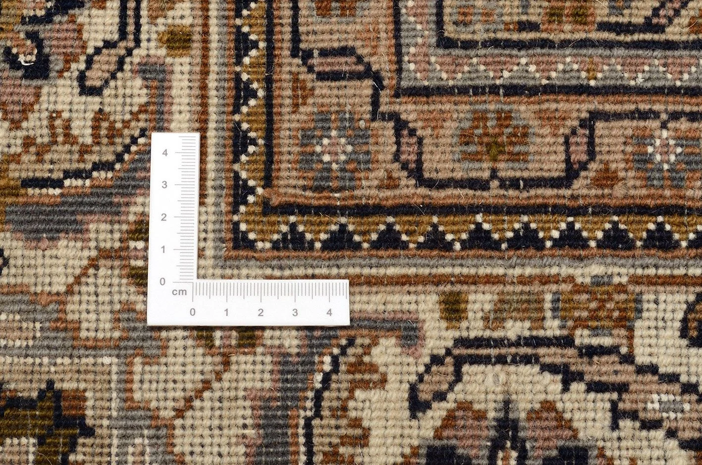 Tabriz Indian Rug 244 × 307 cm, Wool & Silk, hand-knotted