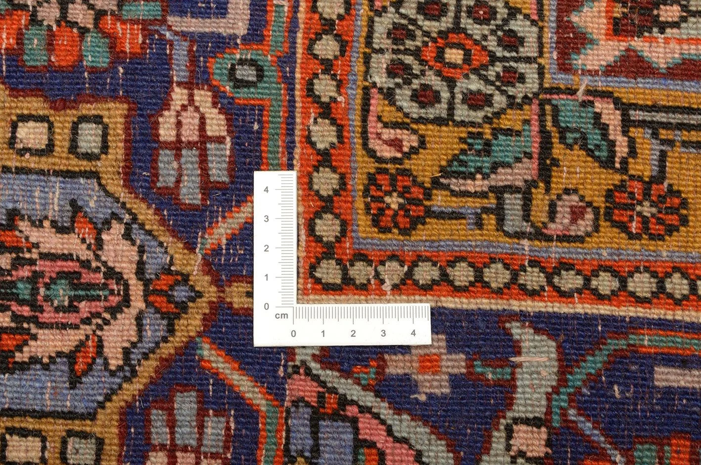 Hand-Knotted Wool Bijar Persian Rug, 264 × 380 cm