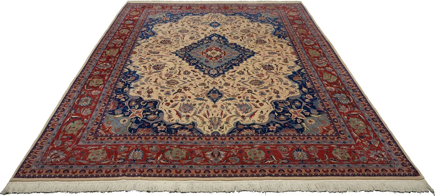 Isfahan Chinese Rug 272 × 375 cm, Wool, hand-knotted