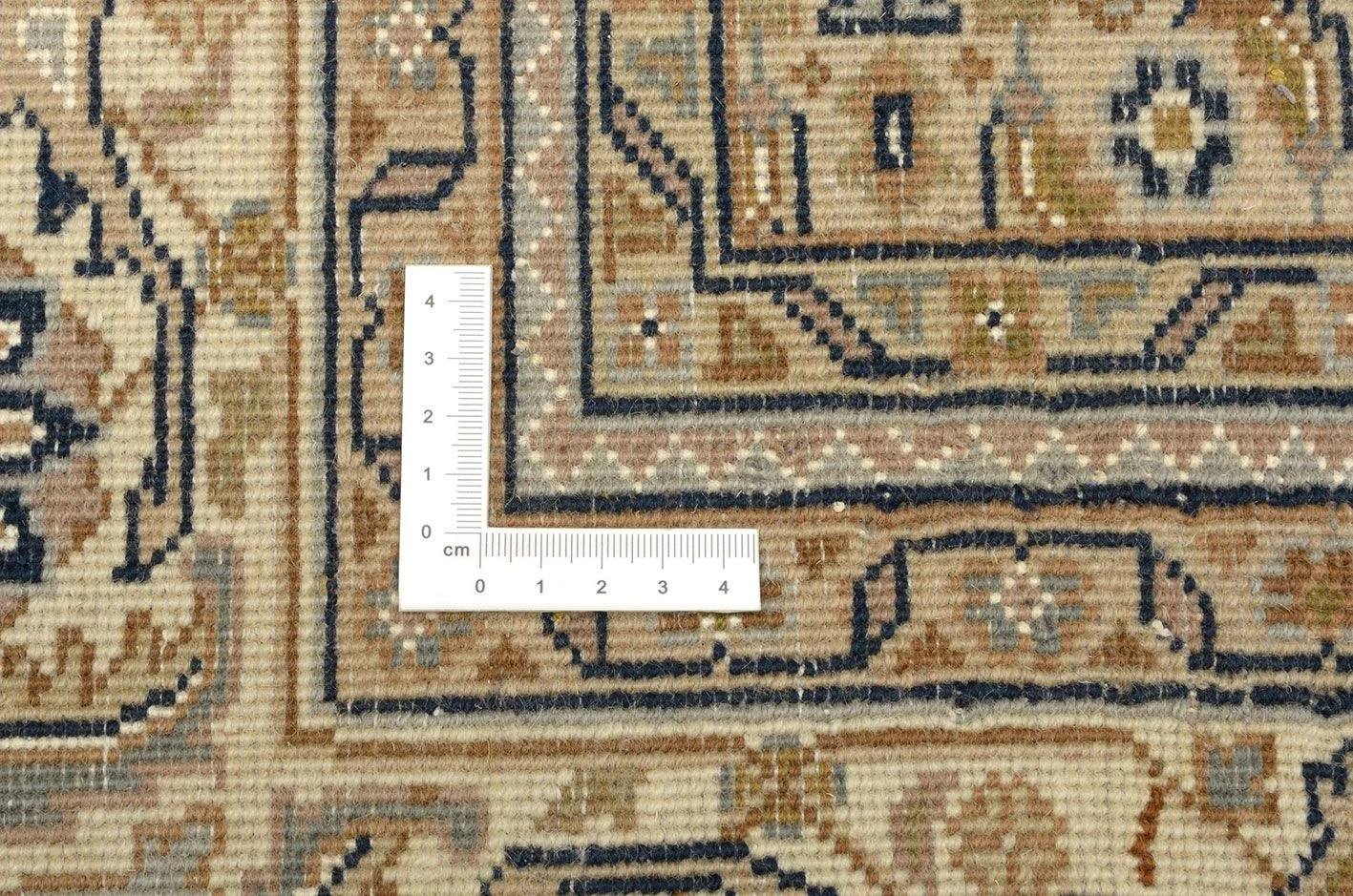 orientteppich-tabriz-194-x-245-cm-schurwolle-handgeknupft-2 Tabriz Indian Rug — hand-knotted, 194 × 245 cm, Wool