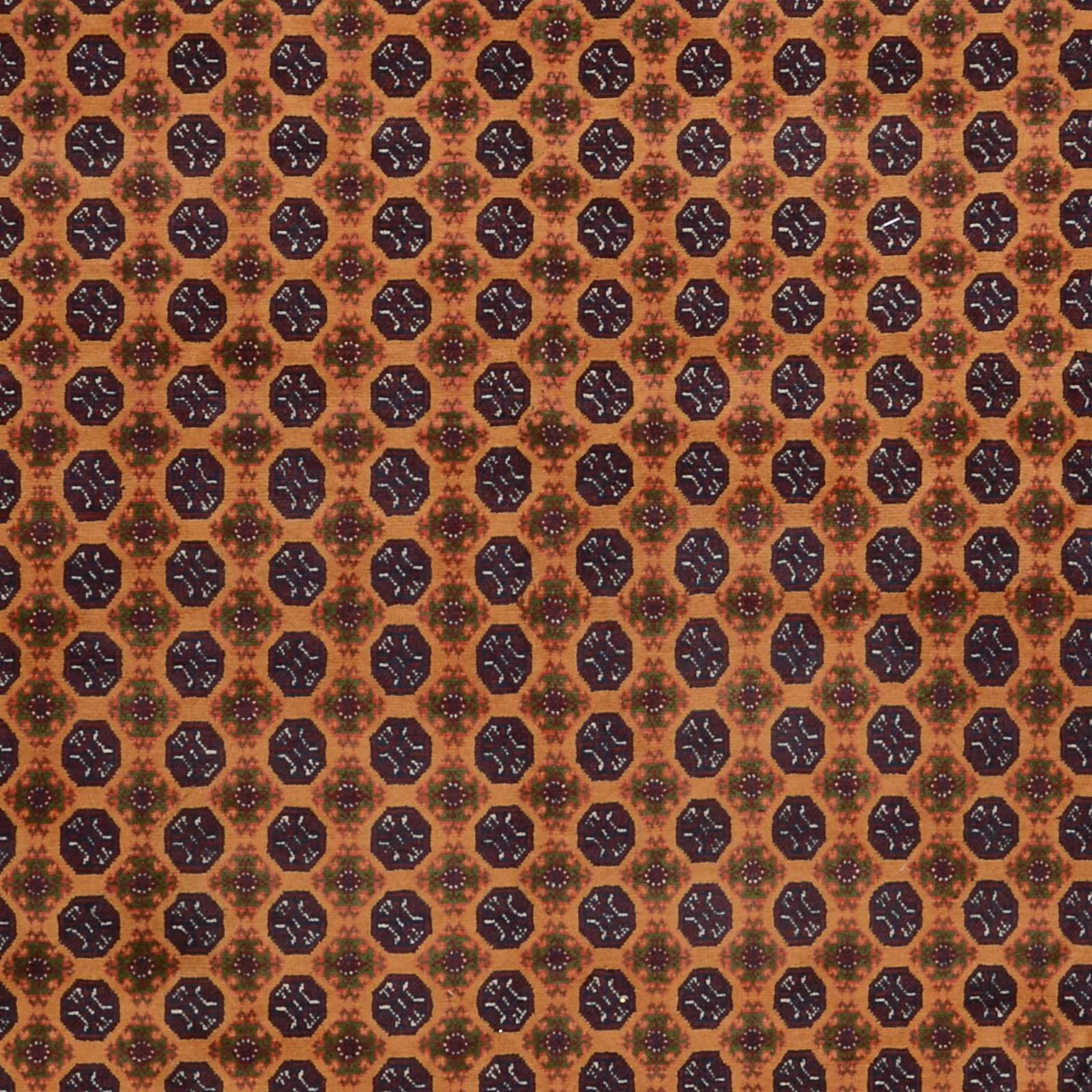 Pakistani Rug — hand-knotted, 204 × 297 cm, Wool