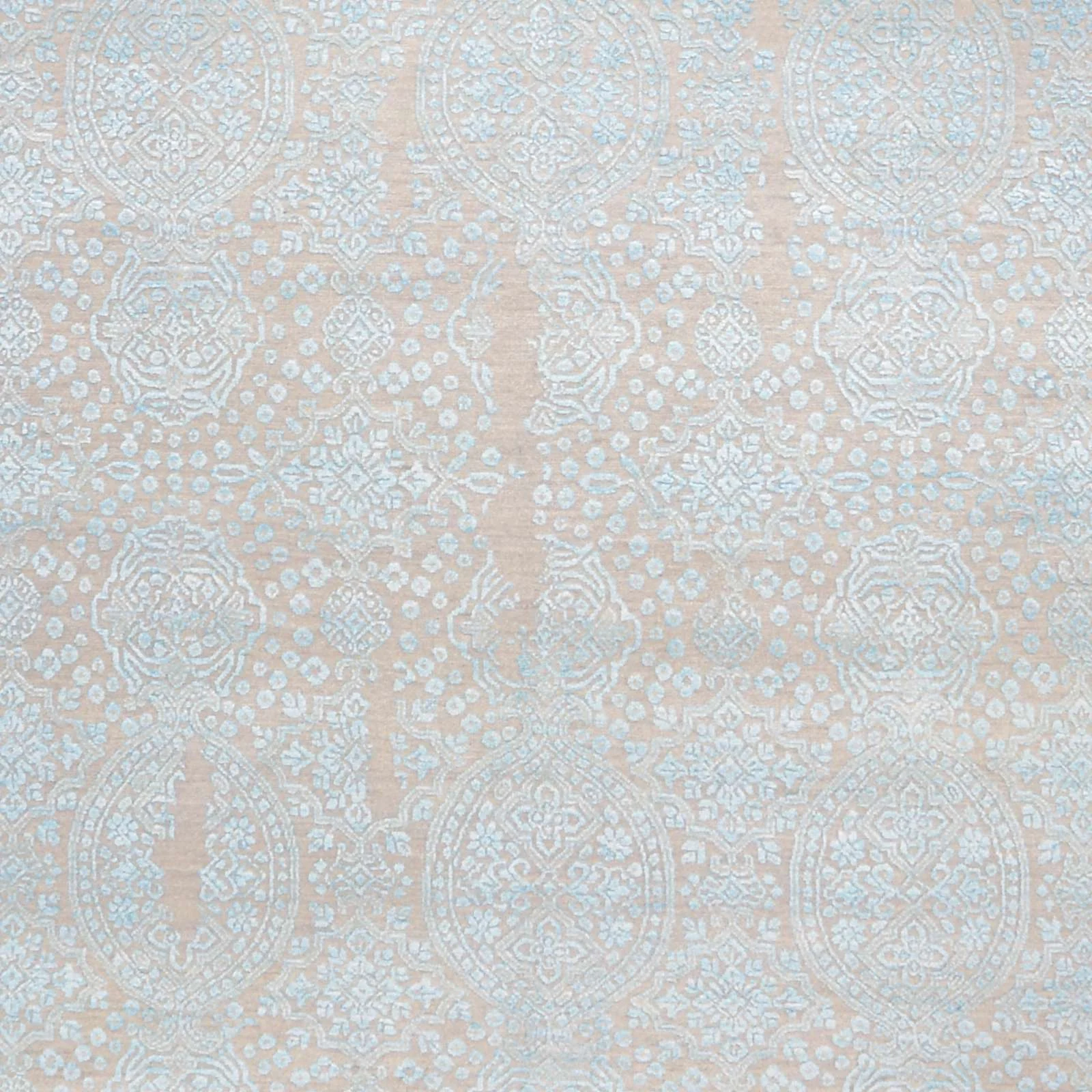 Indian Rug 241 × 304 cm, Wool & Silk, hand-knotted