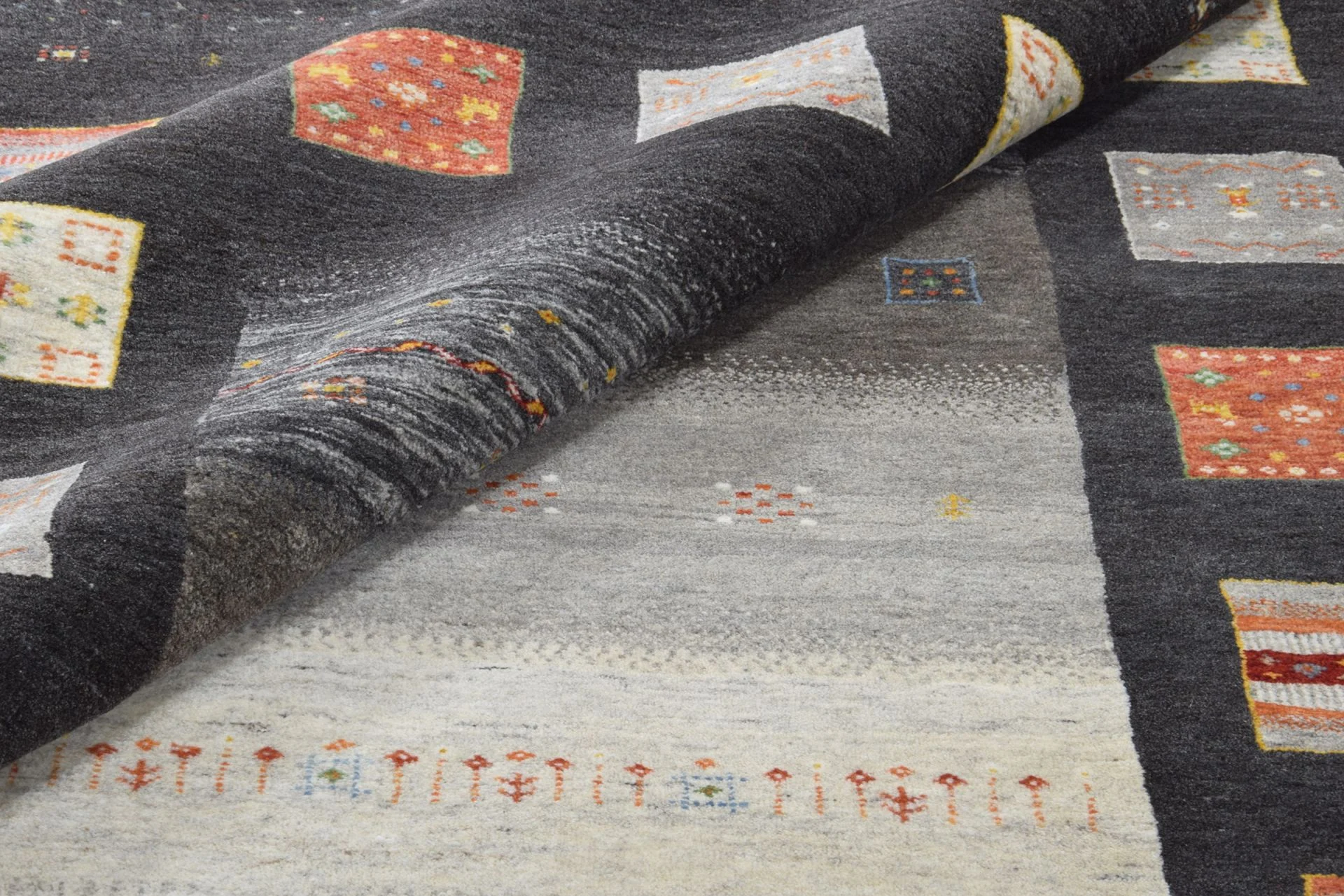 Hand-Knotted Wool Loribaft Indian Rug, 205 × 305 cm