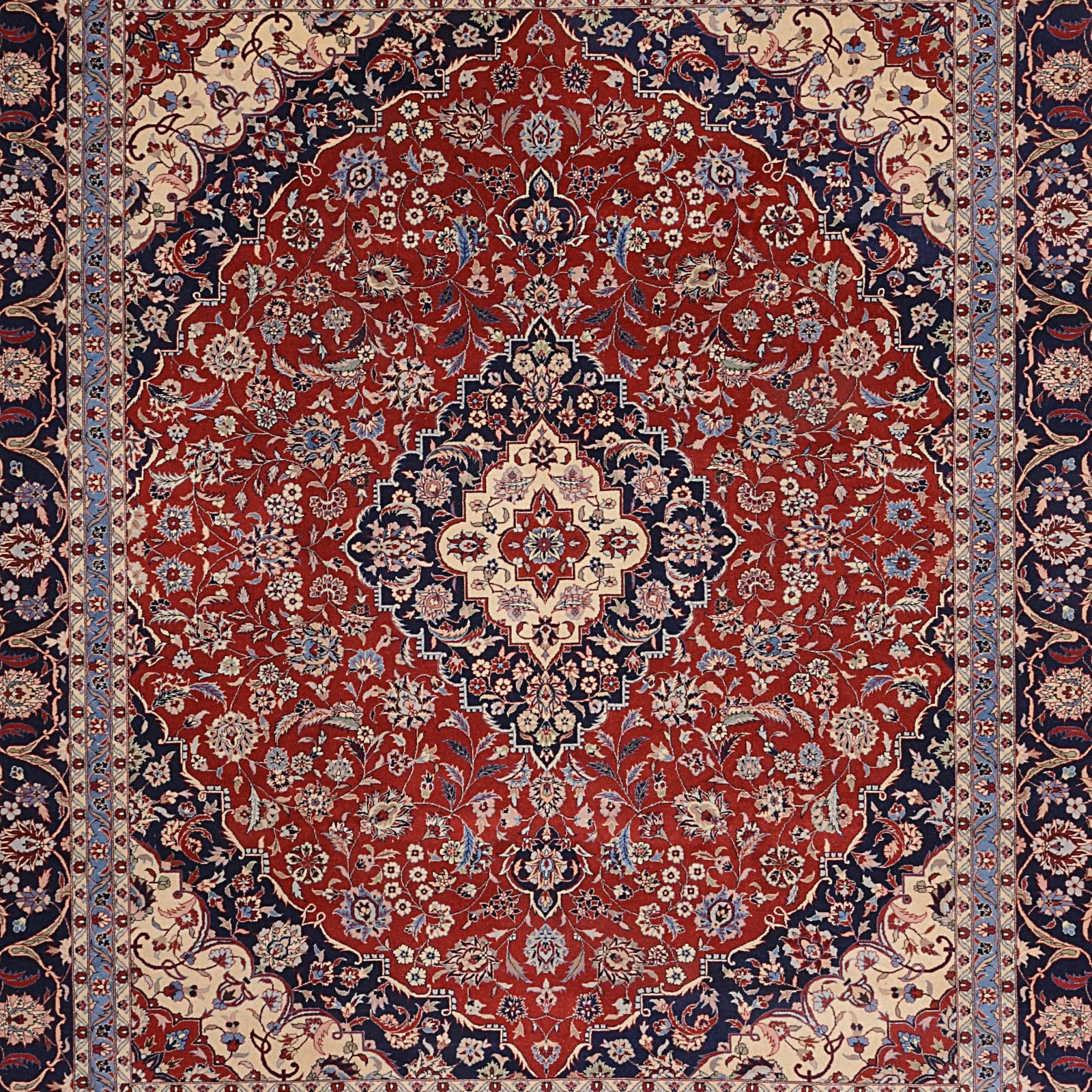 Isfahan Chinese Rug — hand-knotted, 257 × 310 cm, Wool