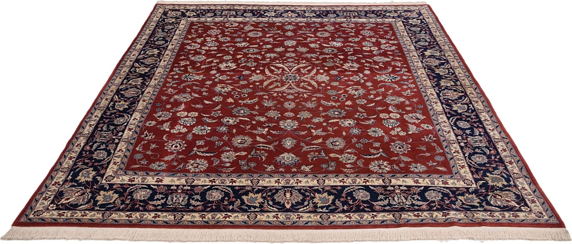 Isfahan Chinese Rug 255 × 305 cm, Wool, hand-knotted