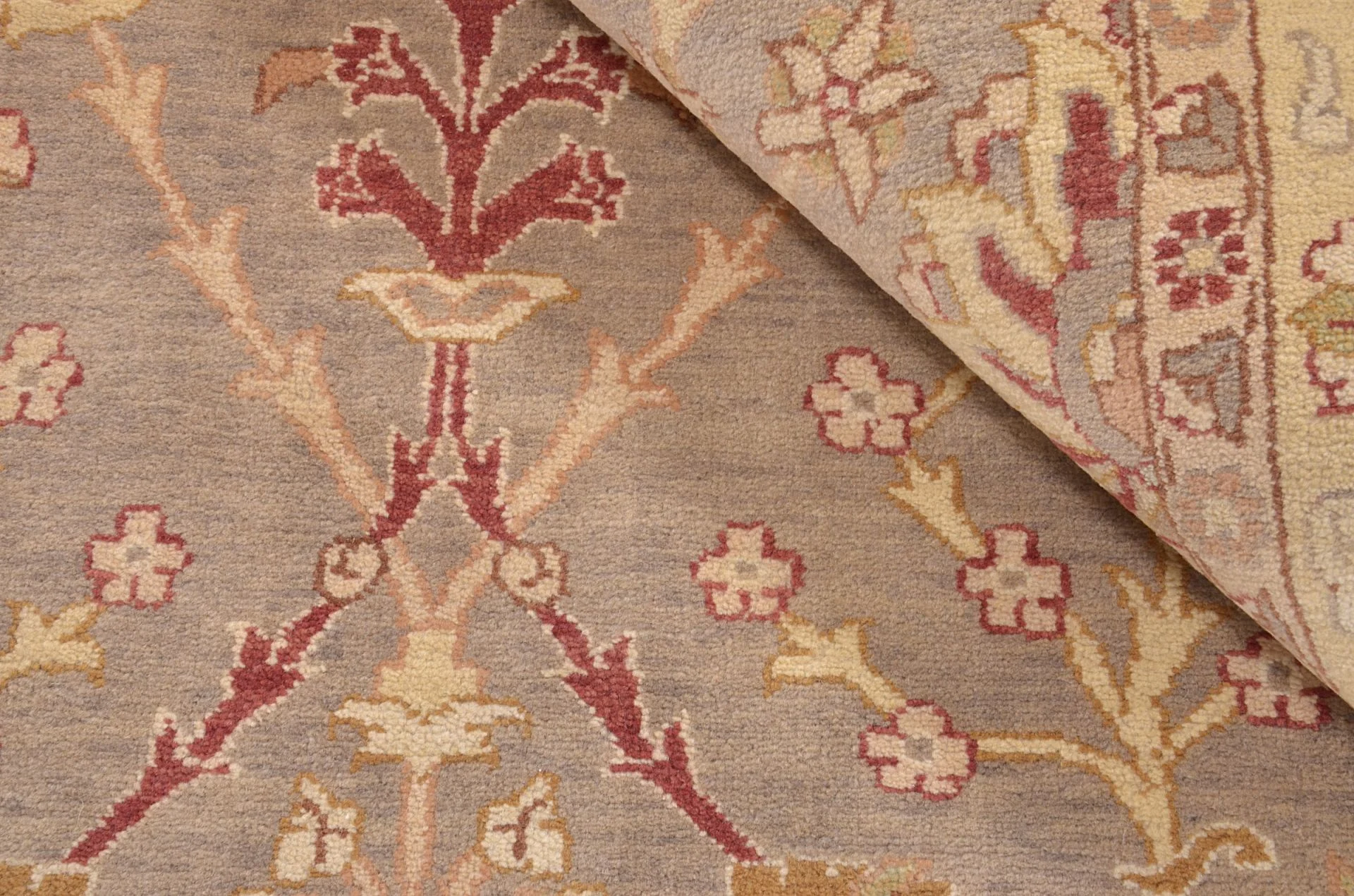 Hand-Knotted Wool Ziegler Indian Rug, 213 × 307 cm