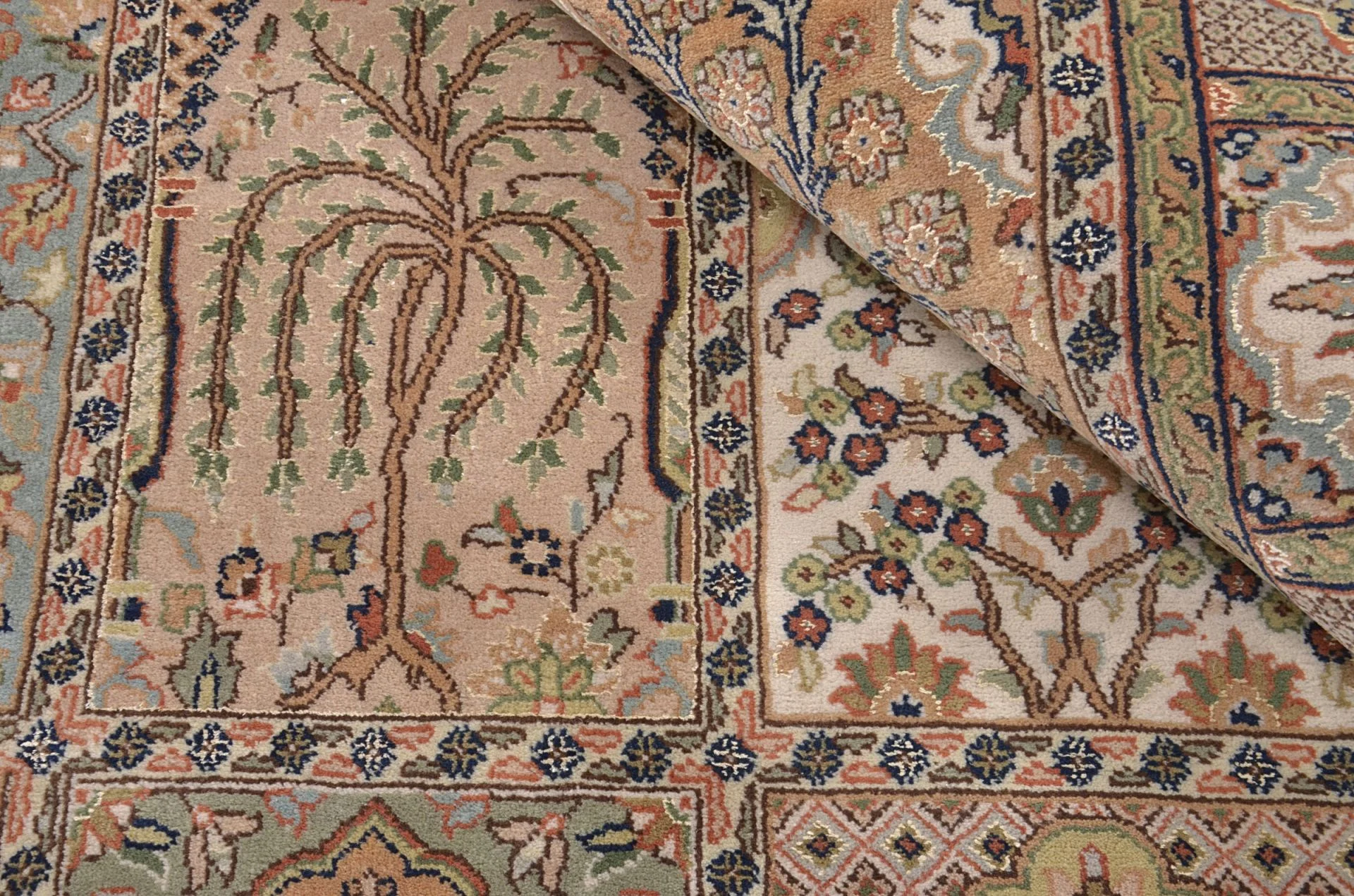 Hand-Knotted Wool Qom Indian Rug, 174 × 243 cm
