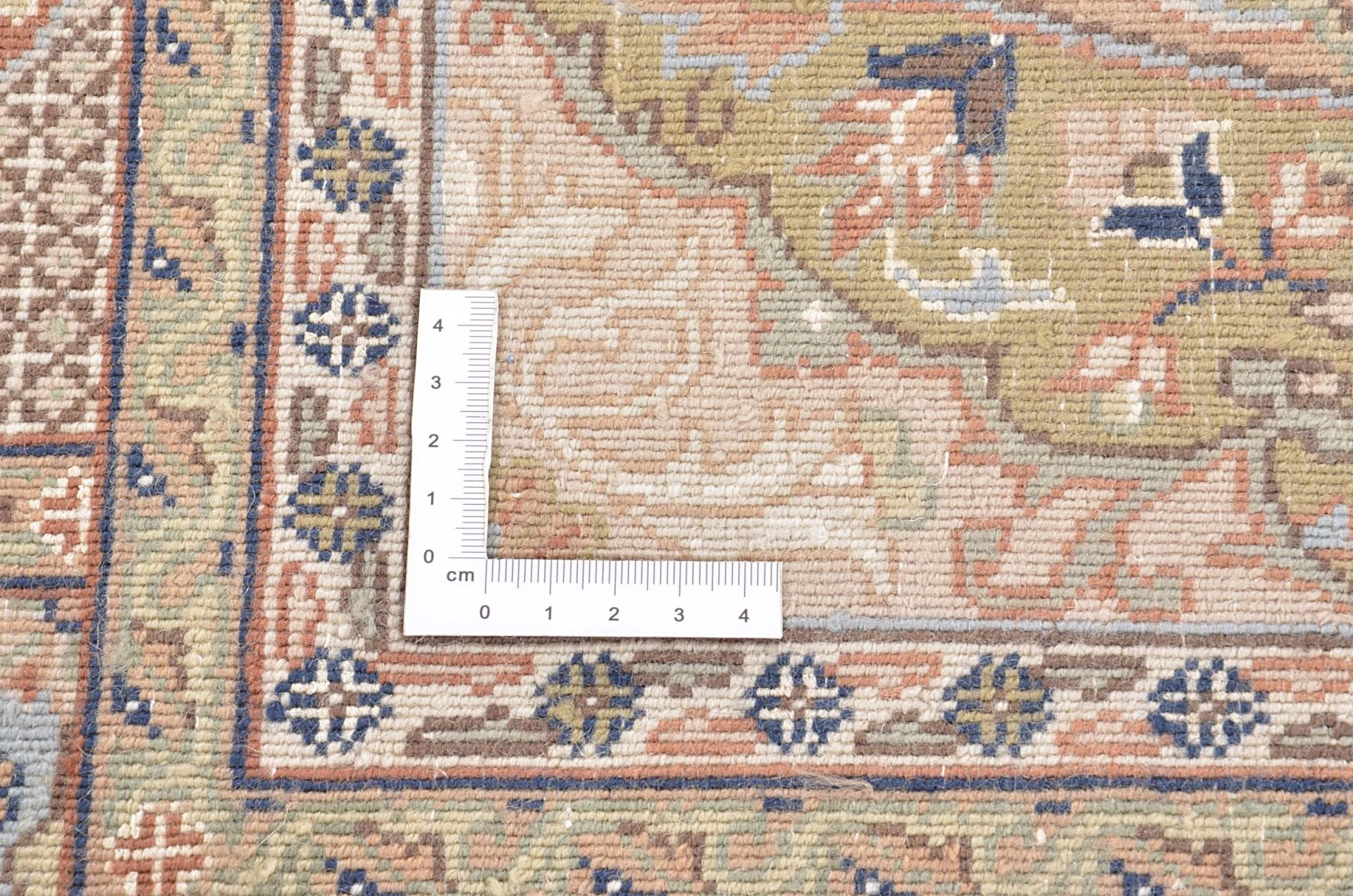 Qom Indian Rug 170 × 237 cm, Wool, hand-knotted