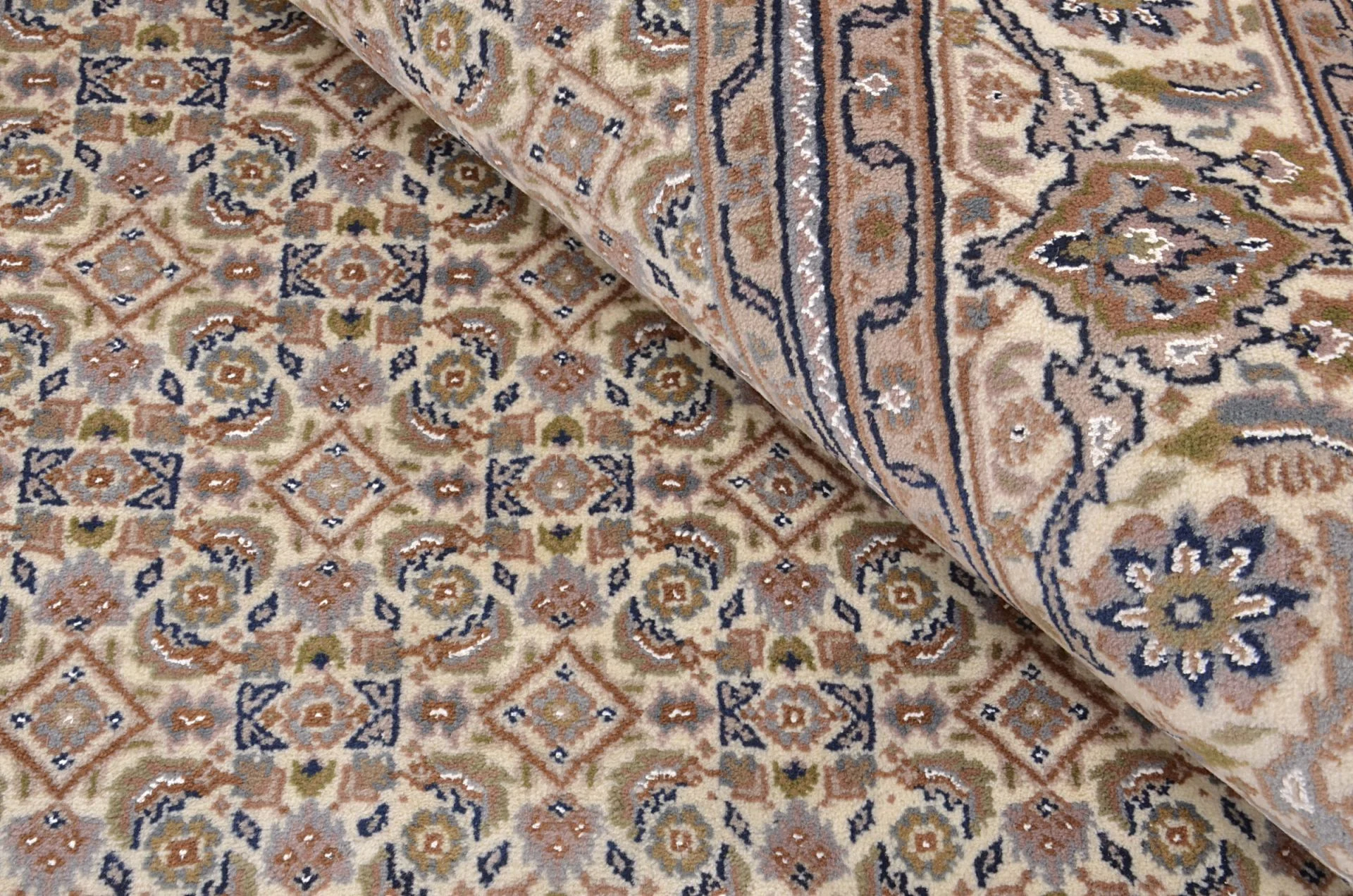Hand-Knotted Wool Tabriz Indian Rug, 198 × 300 cm