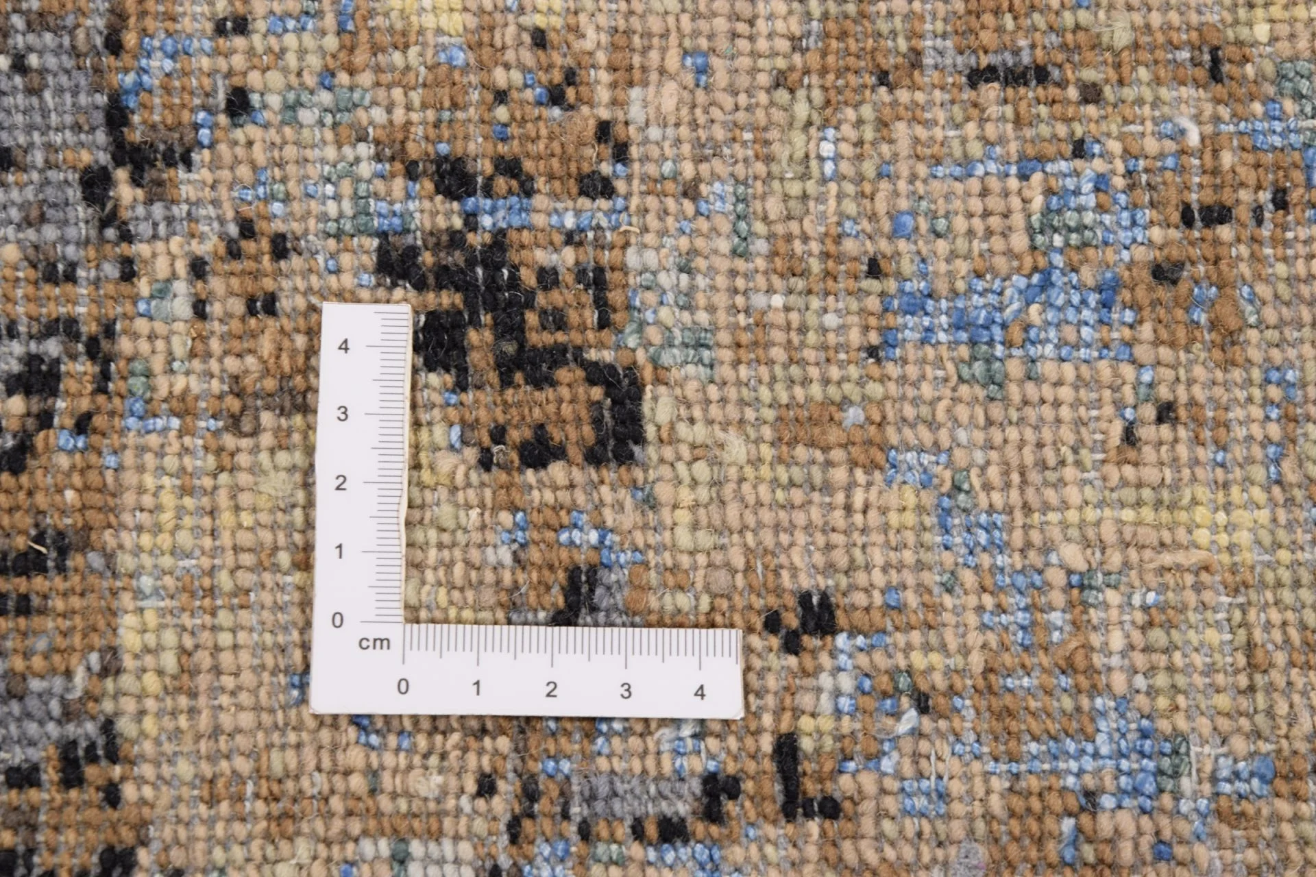 Hand-Knotted Silk Indian Rug, 185 × 273 cm