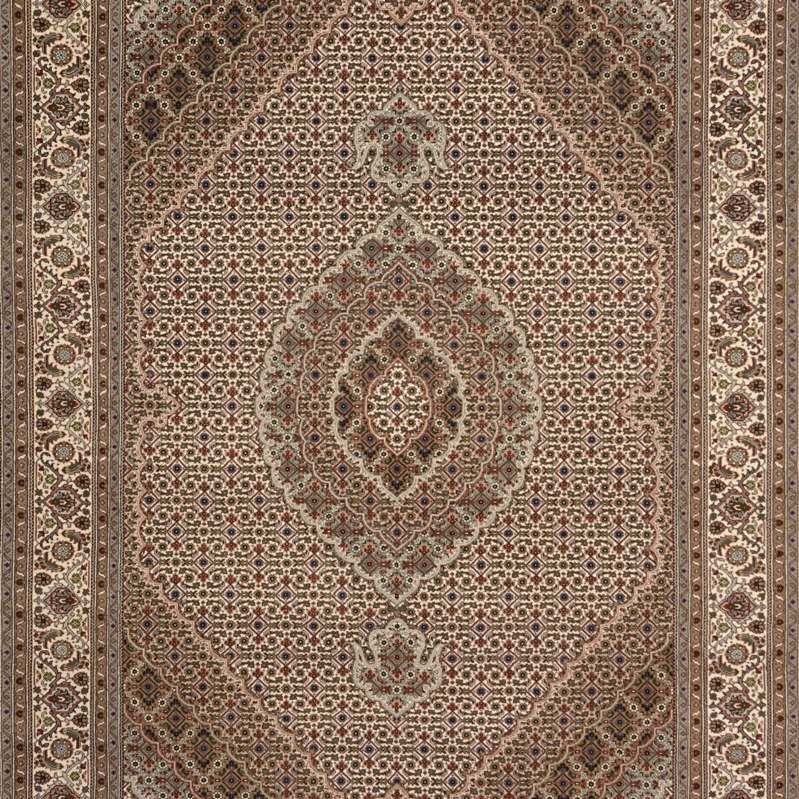 Tabriz Indian Rug 170 × 240 cm, hand-knotted