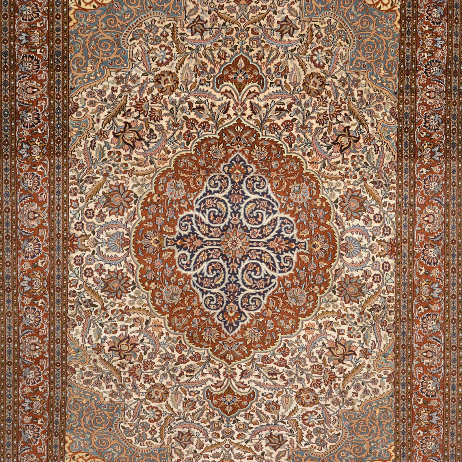Tabriz Indian Rug 187 × 264 cm, hand-knotted