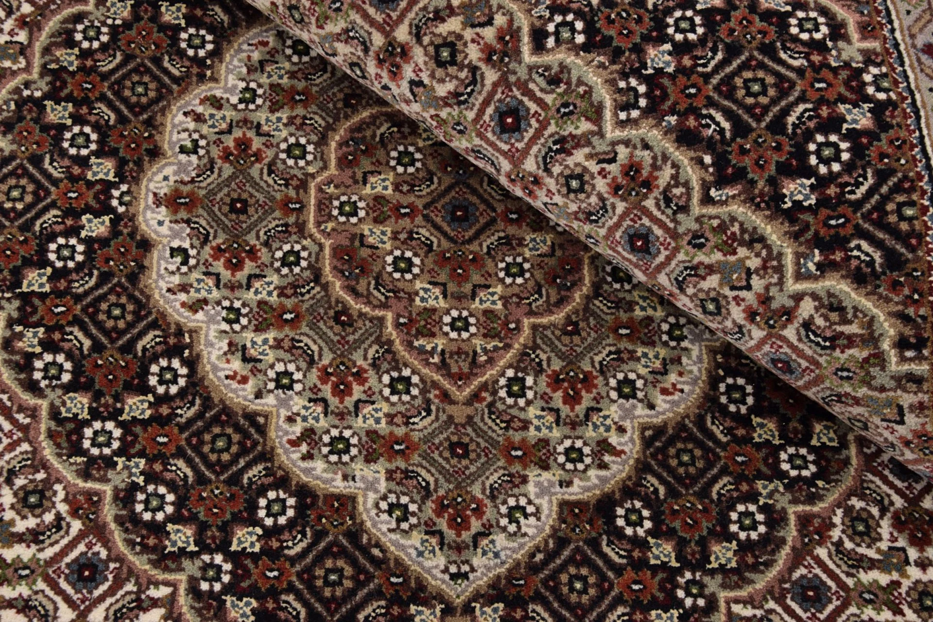 orientteppich-tabriz-196-x-251-cm-baumwolle-handgeknupft-3 Tabriz Indian Rug — hand-knotted, 196 × 251 cm
