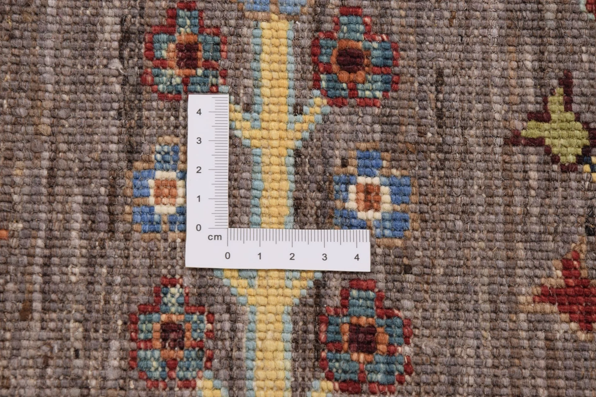 Samarkand Pakistani Rug 174 × 239 cm, Wool, hand-knotted
