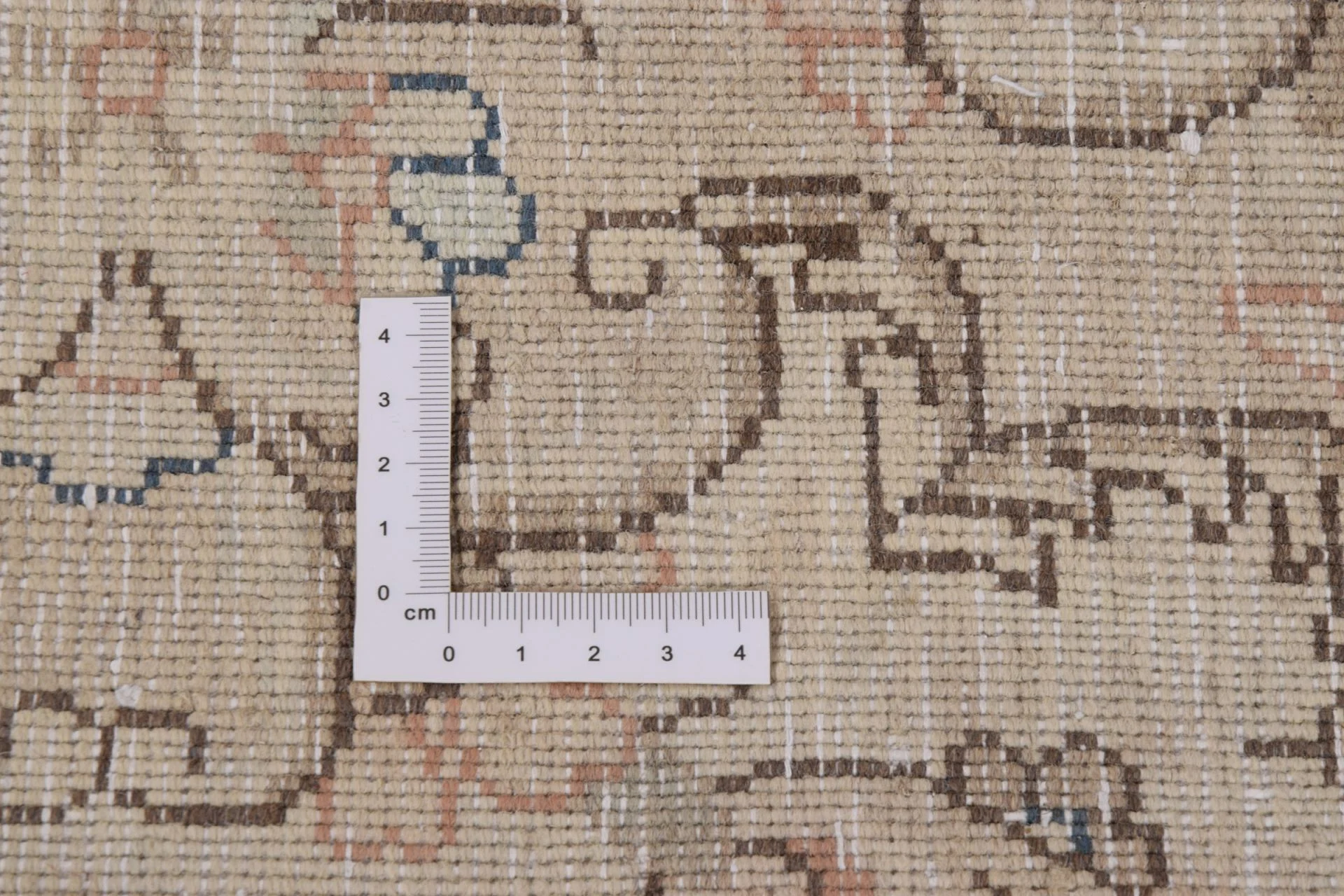 Pakistani Rug — hand-knotted, 392 × 294 cm, Wool