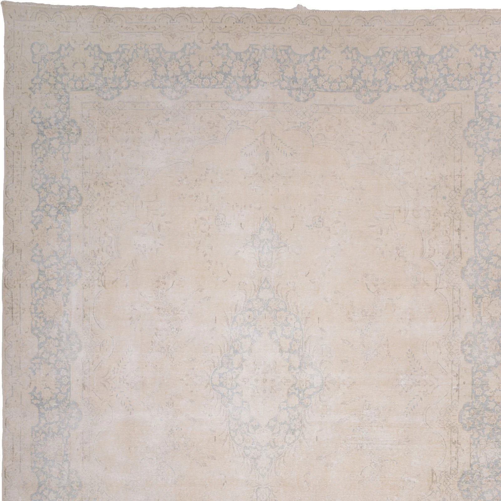 Hand-Knotted Wool Pakistani Rug, 401 × 292 cm