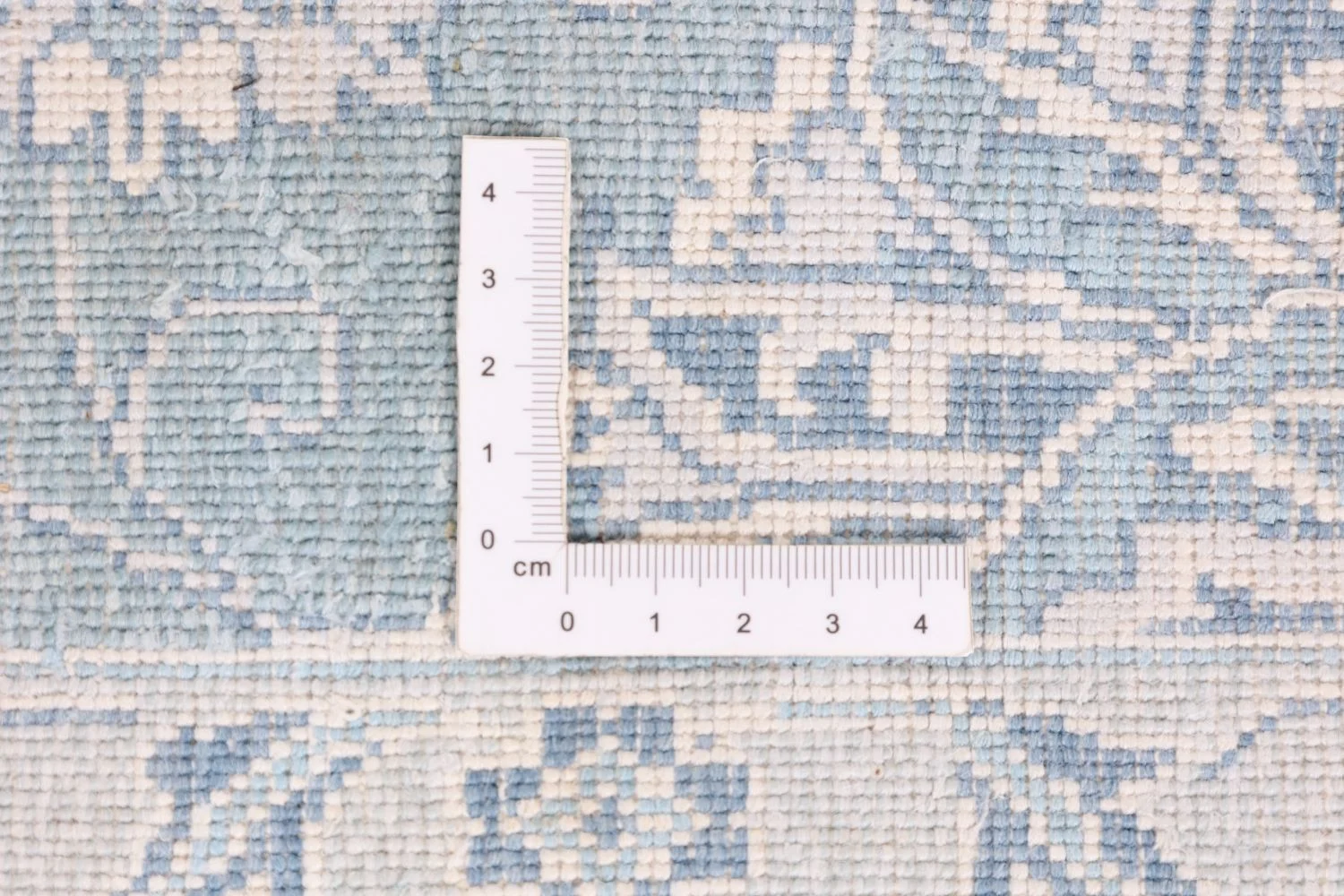 Indian Rug — hand-knotted, 165 × 245 cm, Wool