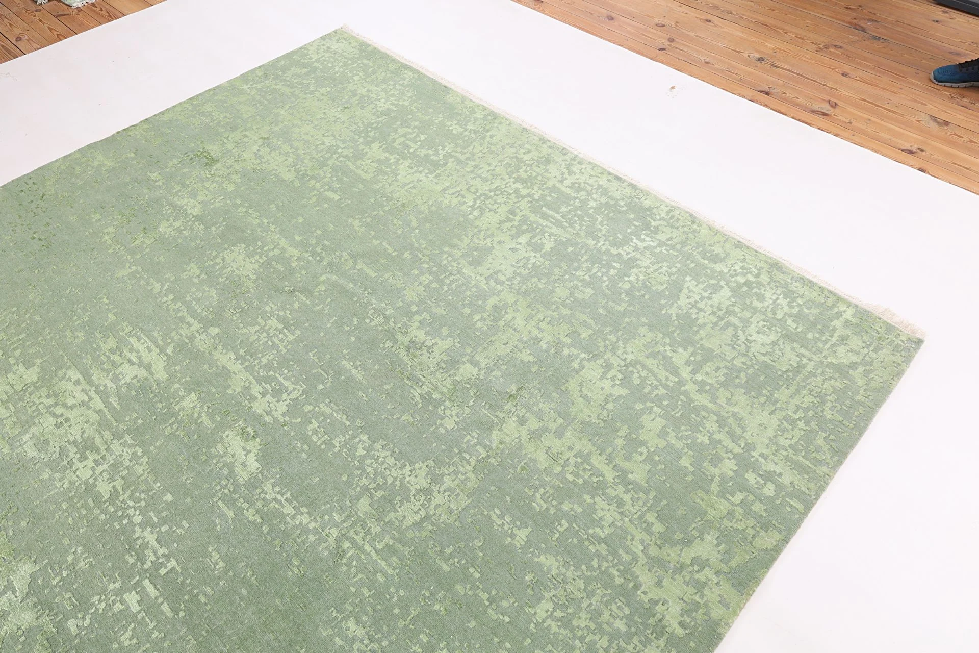 Hand-Knotted Wool & Silk Indian Rug, 247 × 346 cm