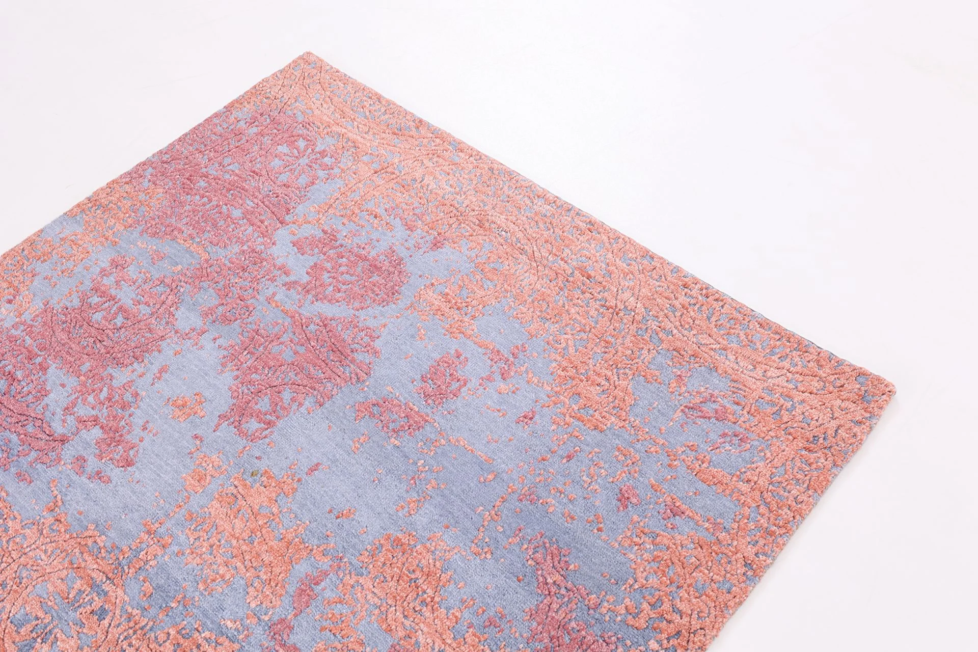 Hand-Knotted Wool & Silk Indian Rug, 116 × 179 cm