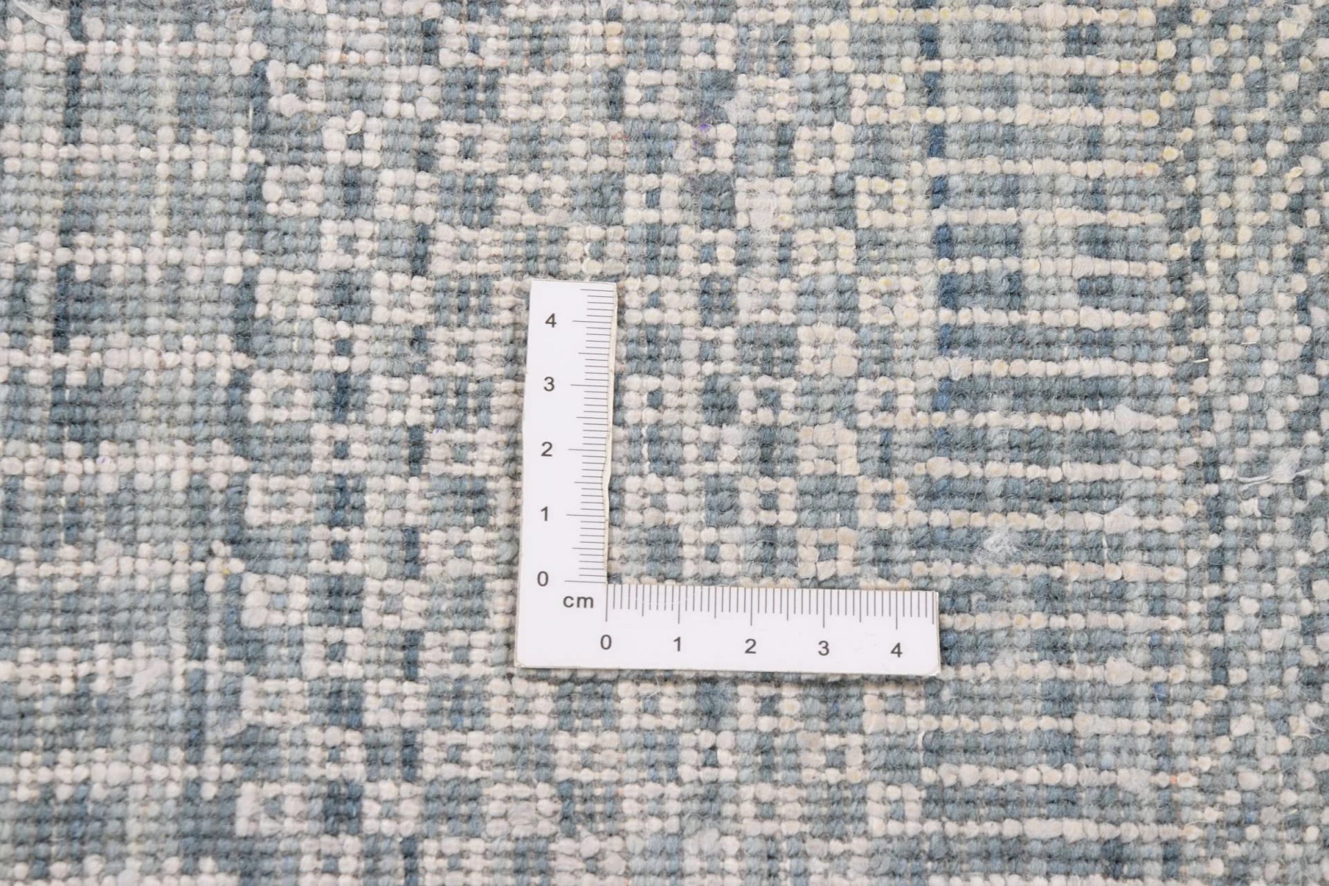 Hand-Knotted Wool Indian Rug, 198 × 299 cm