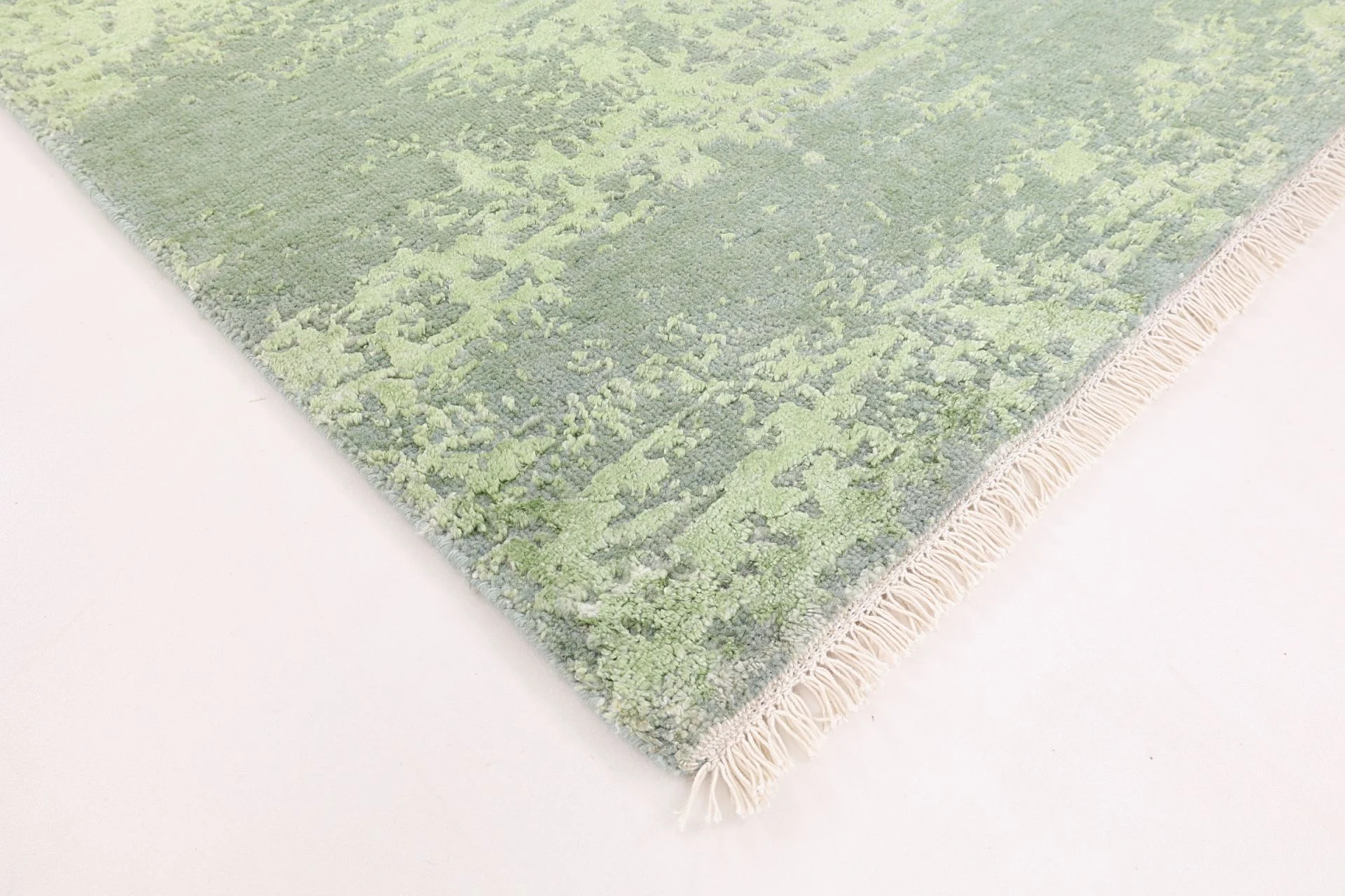Hand-Knotted Wool & Silk Indian Rug, 123 × 178 cm
