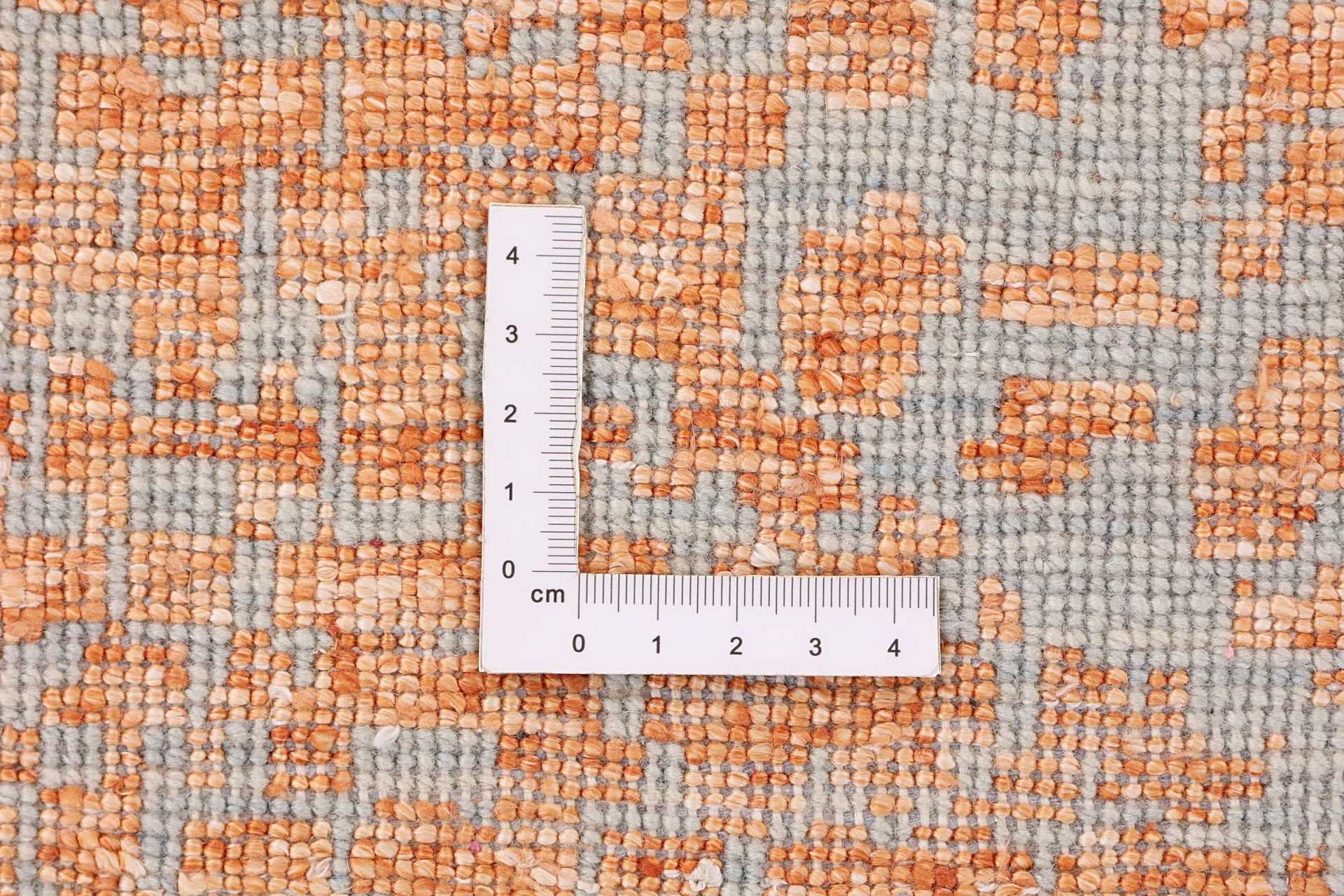 Indian Rug — hand-knotted, 269 × 380 cm, Wool & Silk