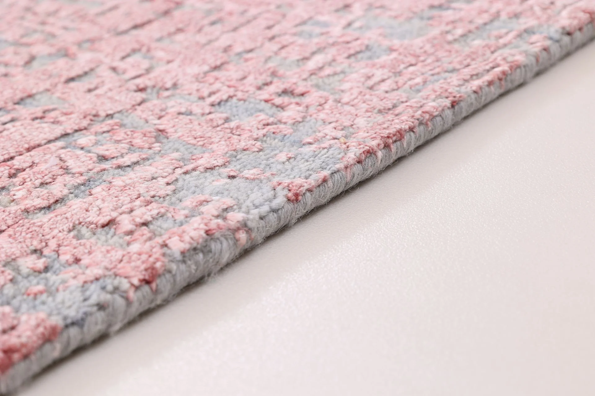 Indian Rug 241 × 290 cm, Wool & Silk, hand-knotted