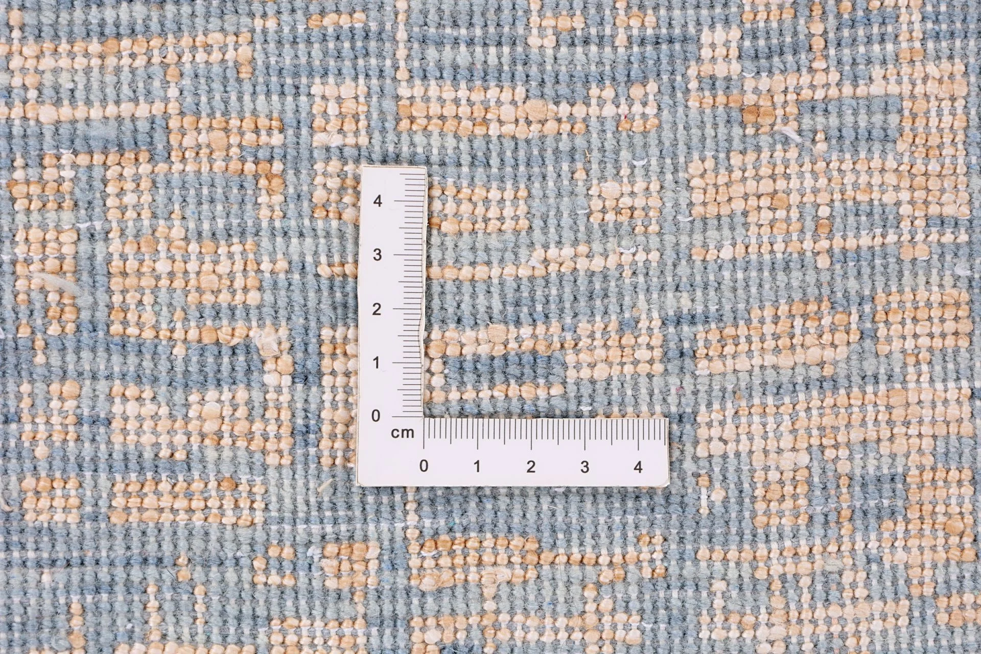 Indian Rug — hand-knotted, 246 × 323 cm, Wool & Silk