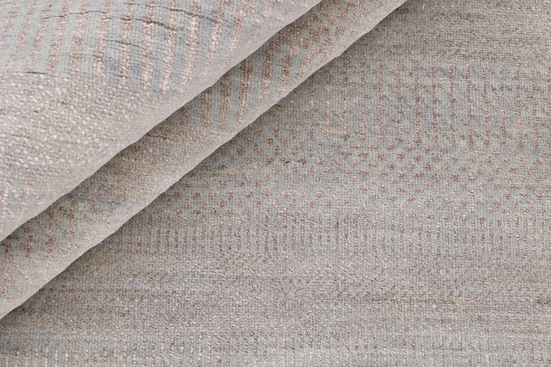 Indian Rug 280 × 368 cm, Wool & Silk, hand-knotted
