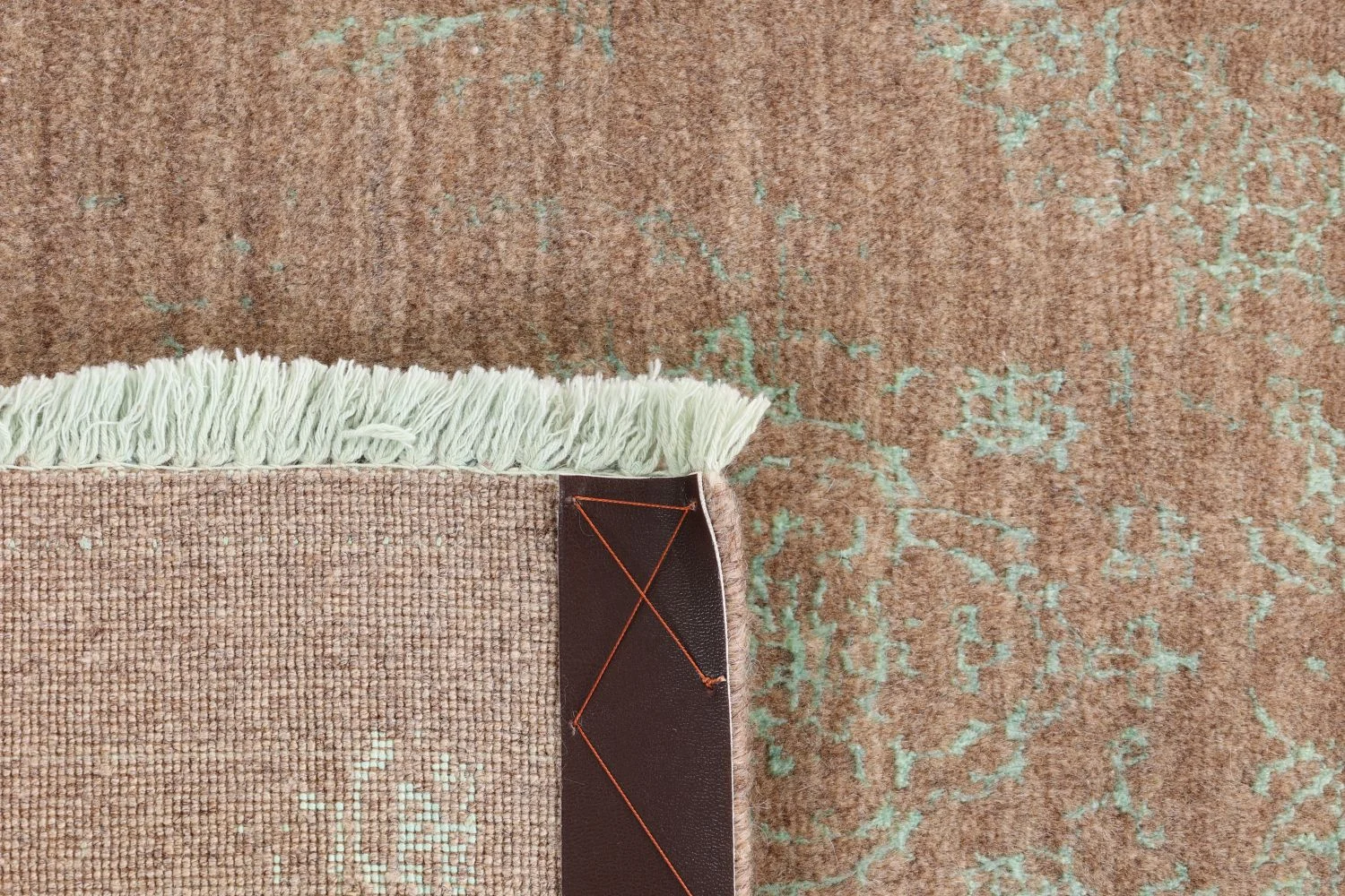 Indian Rug — hand-knotted, 160 × 225 cm, Wool & Silk