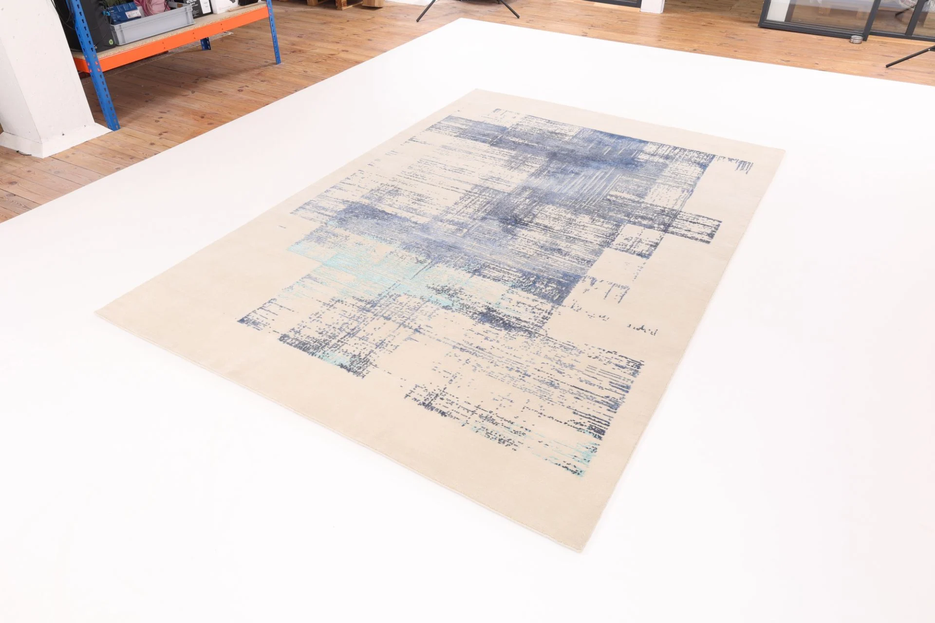 Indian Rug — hand-knotted, 207 × 303 cm, Wool & Silk