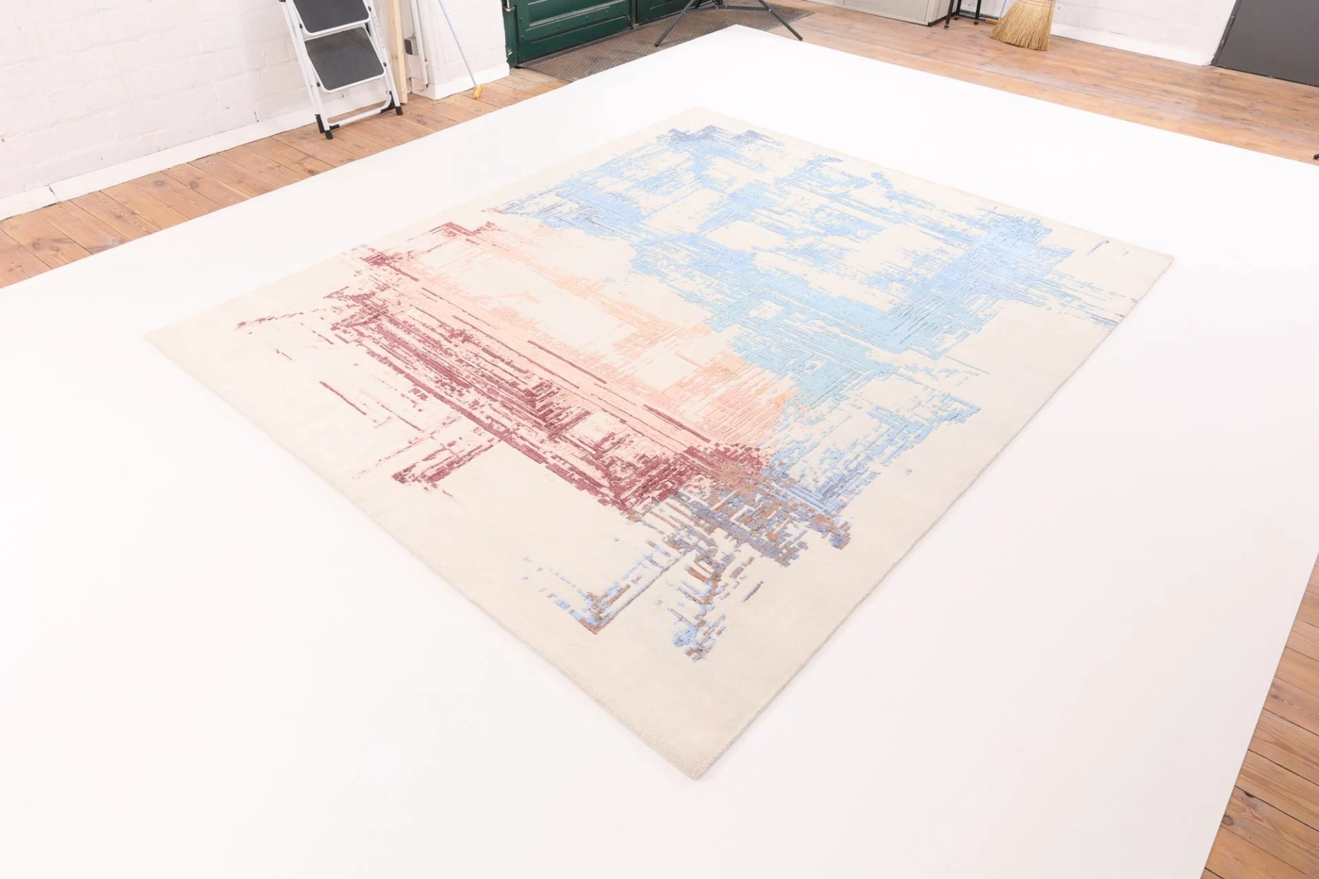 Indian Rug — hand-knotted, 248 × 301 cm, Wool & Silk