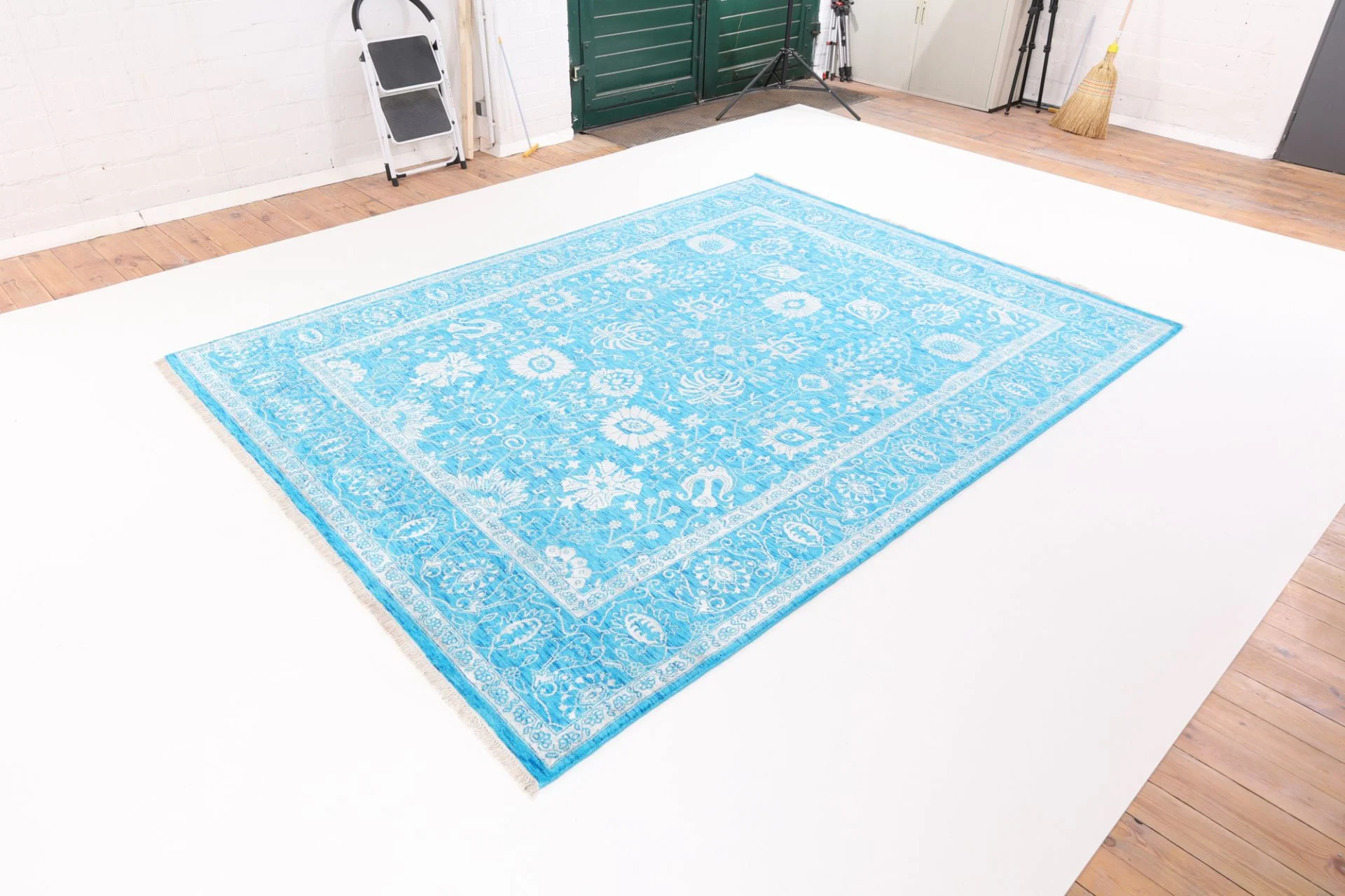 Indian Rug 320 × 240 cm, Wool & Silk, hand-knotted