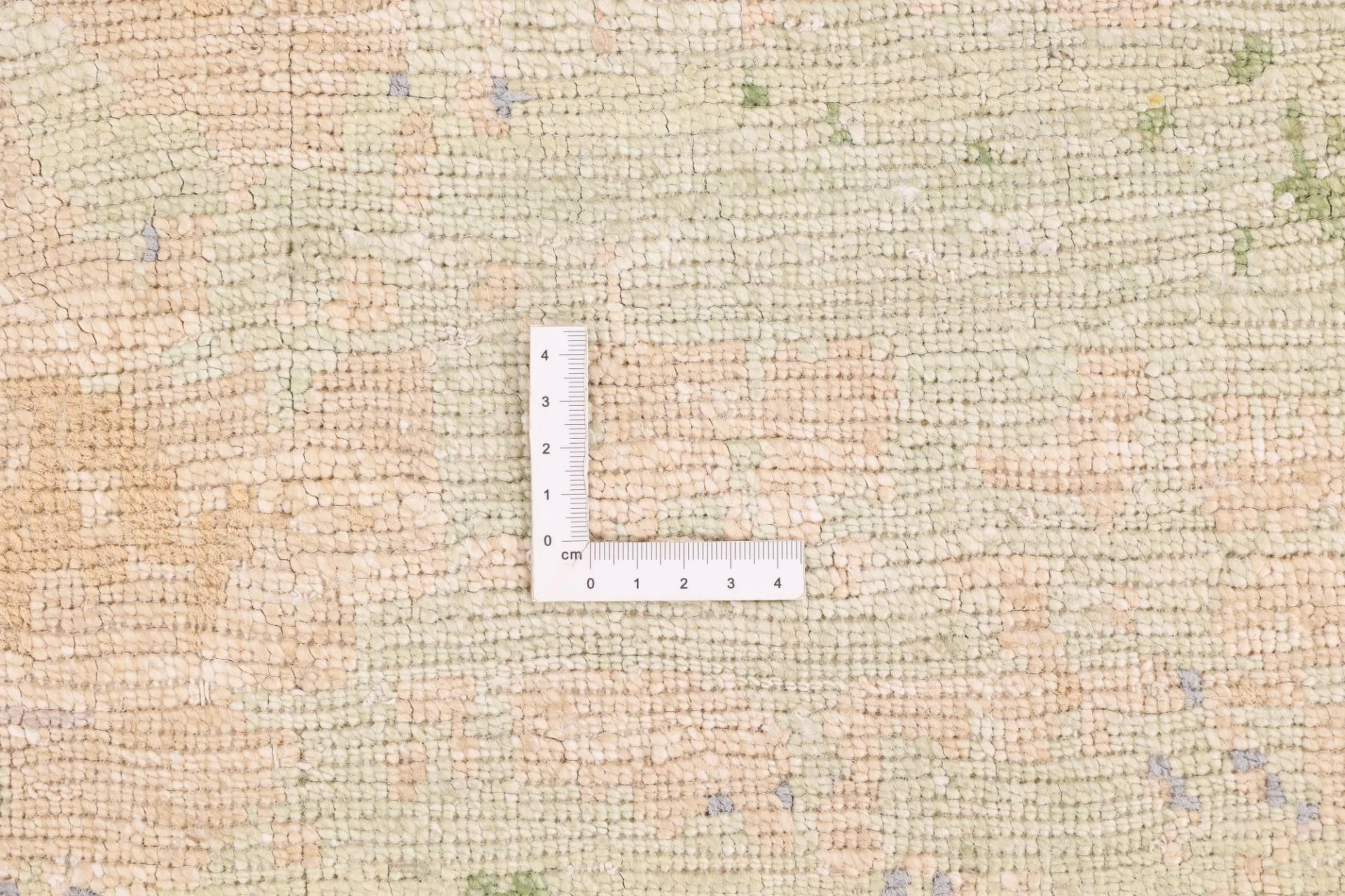Indian Rug — hand-knotted, 308 × 240 cm, Wool & Silk