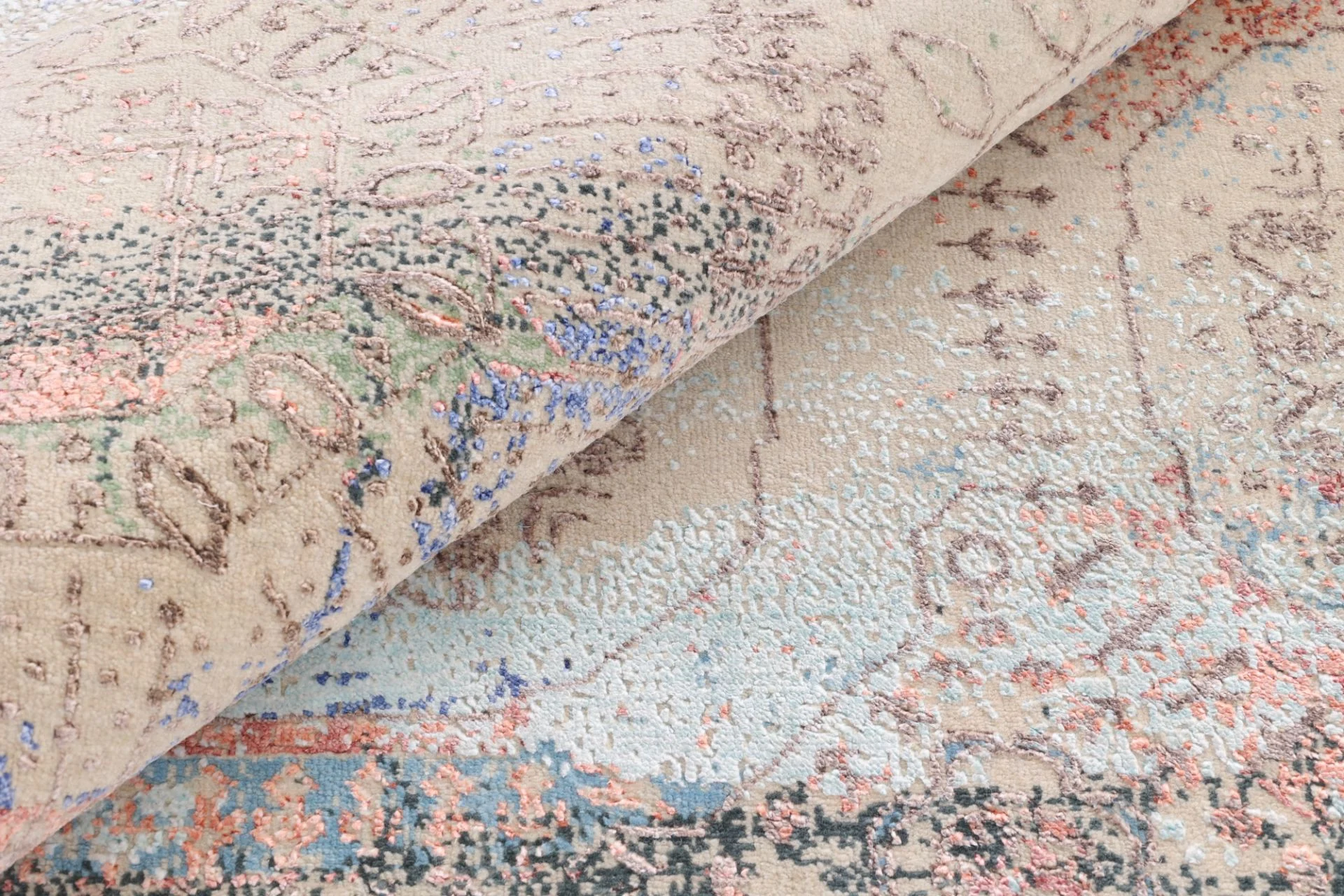 Indian Rug 297 × 203 cm, Wool & Silk, hand-knotted