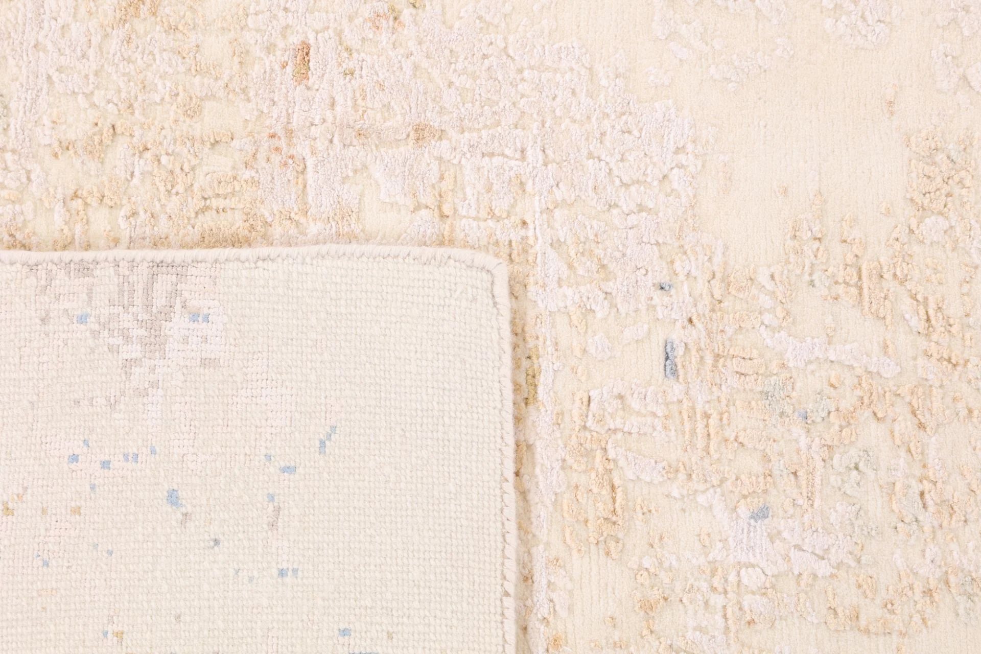 Indian Rug — hand-knotted, 305 × 248 cm, Wool & Silk