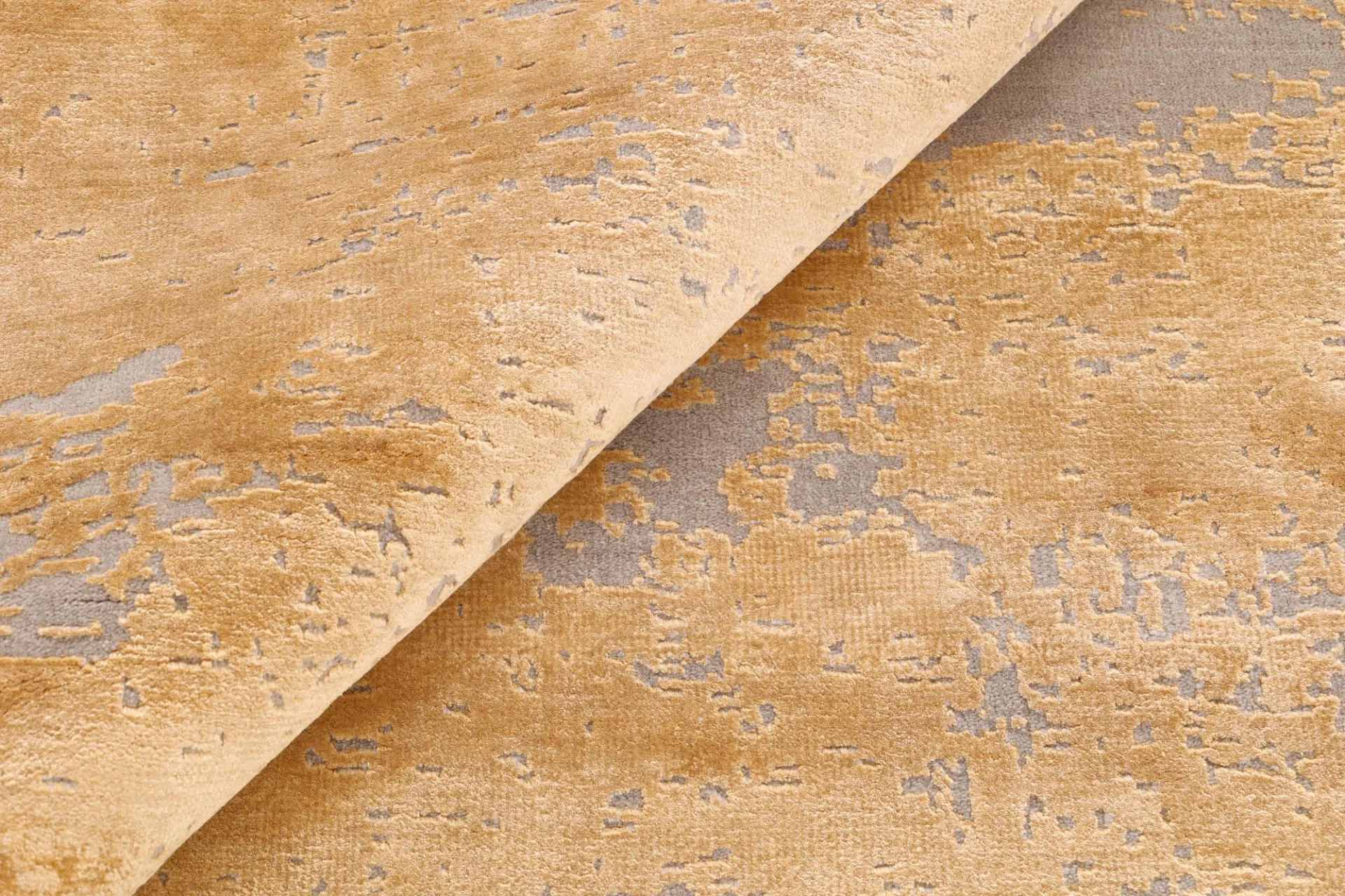 Indian Rug 301 × 250 cm, Wool & Silk, hand-knotted