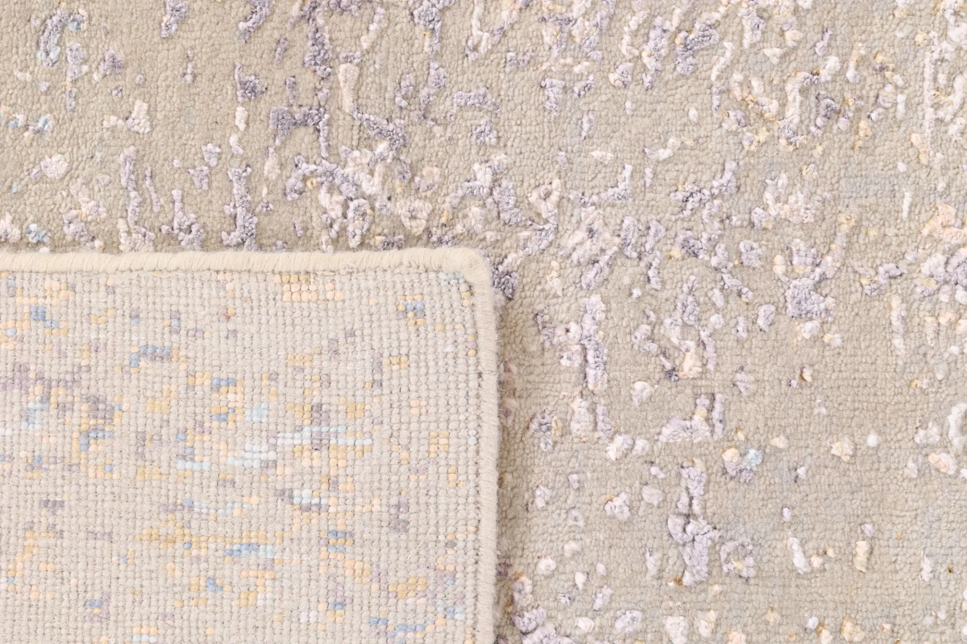 Indian Rug 307 × 208 cm, Wool & Silk, hand-knotted